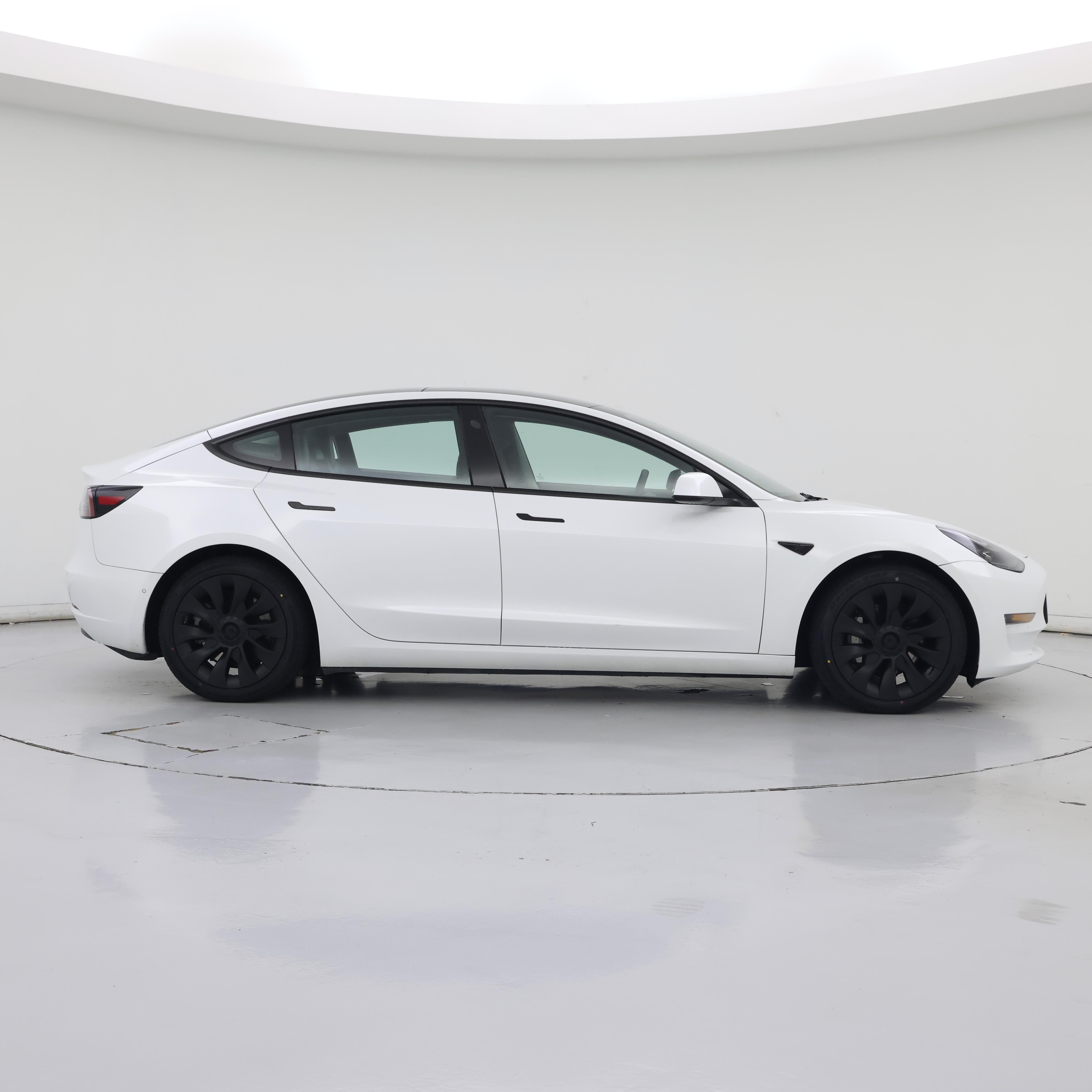 Thumbnail: 2022 Tesla Model 3 - 7
