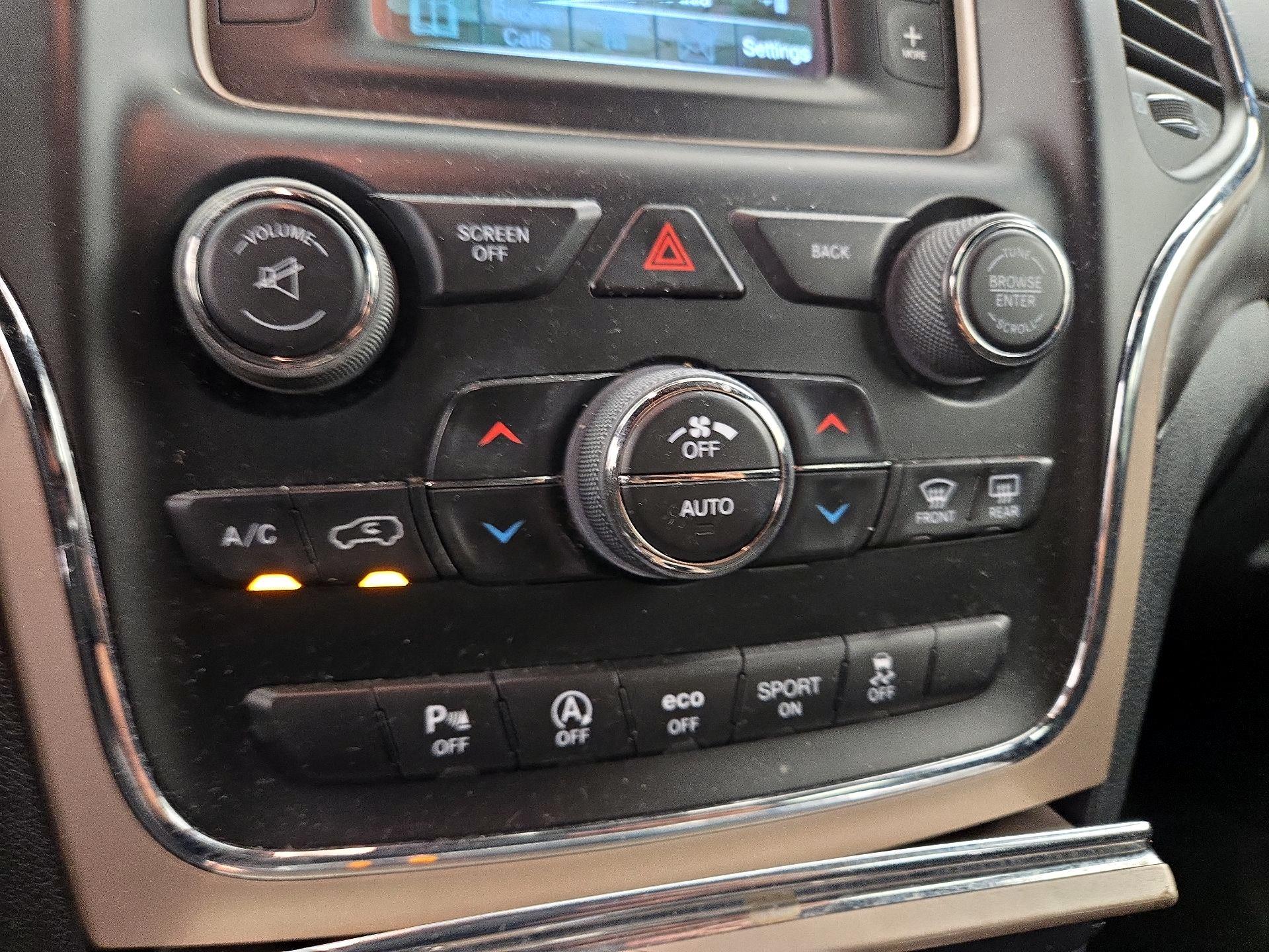 Thumbnail: 2017 Jeep Grand Cherokee - 16