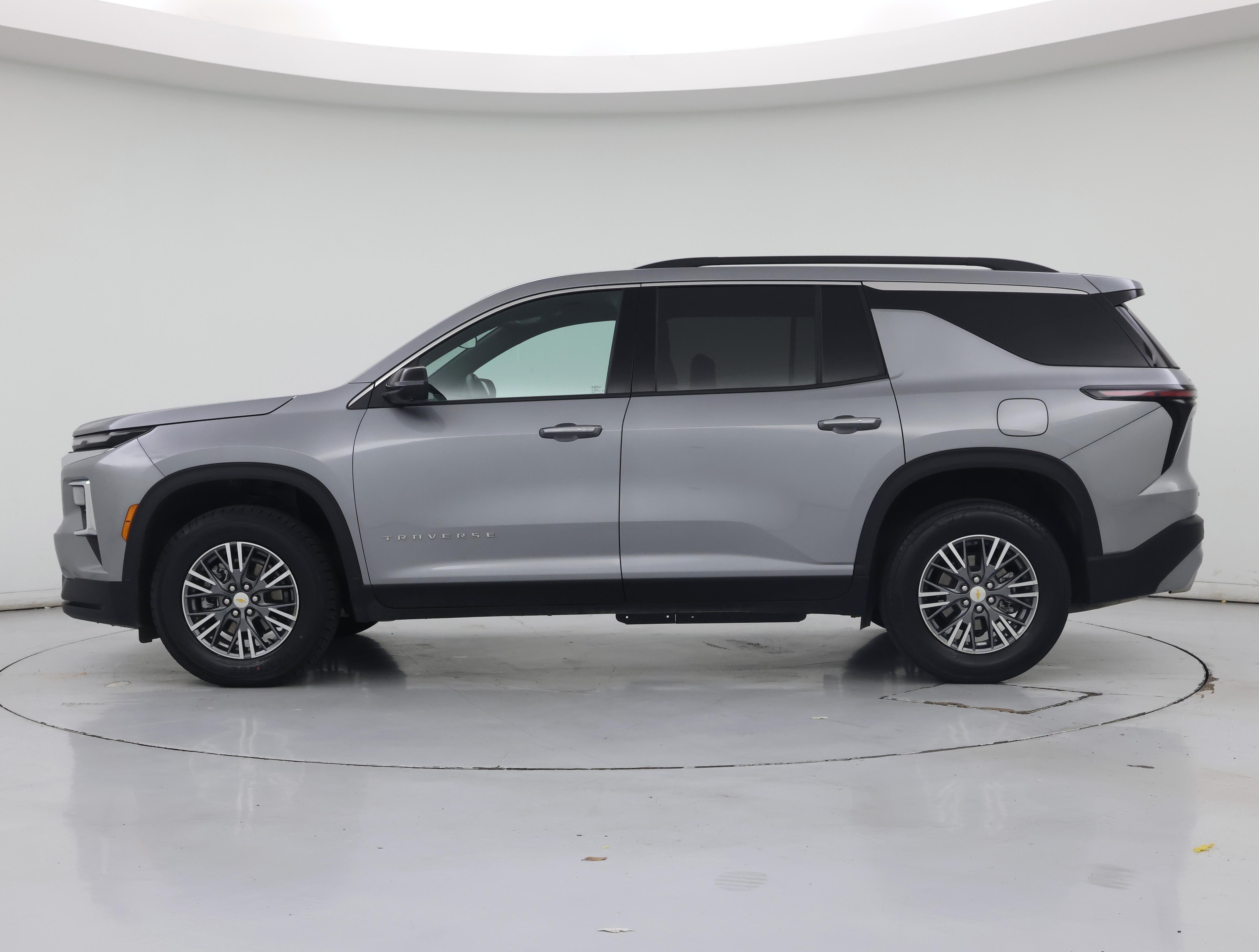 Thumbnail: 2025 Chevrolet Traverse - 3