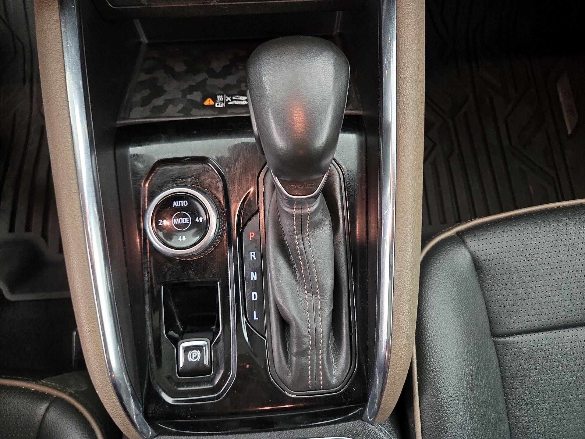 Thumbnail: 2023 GMC Canyon - 17