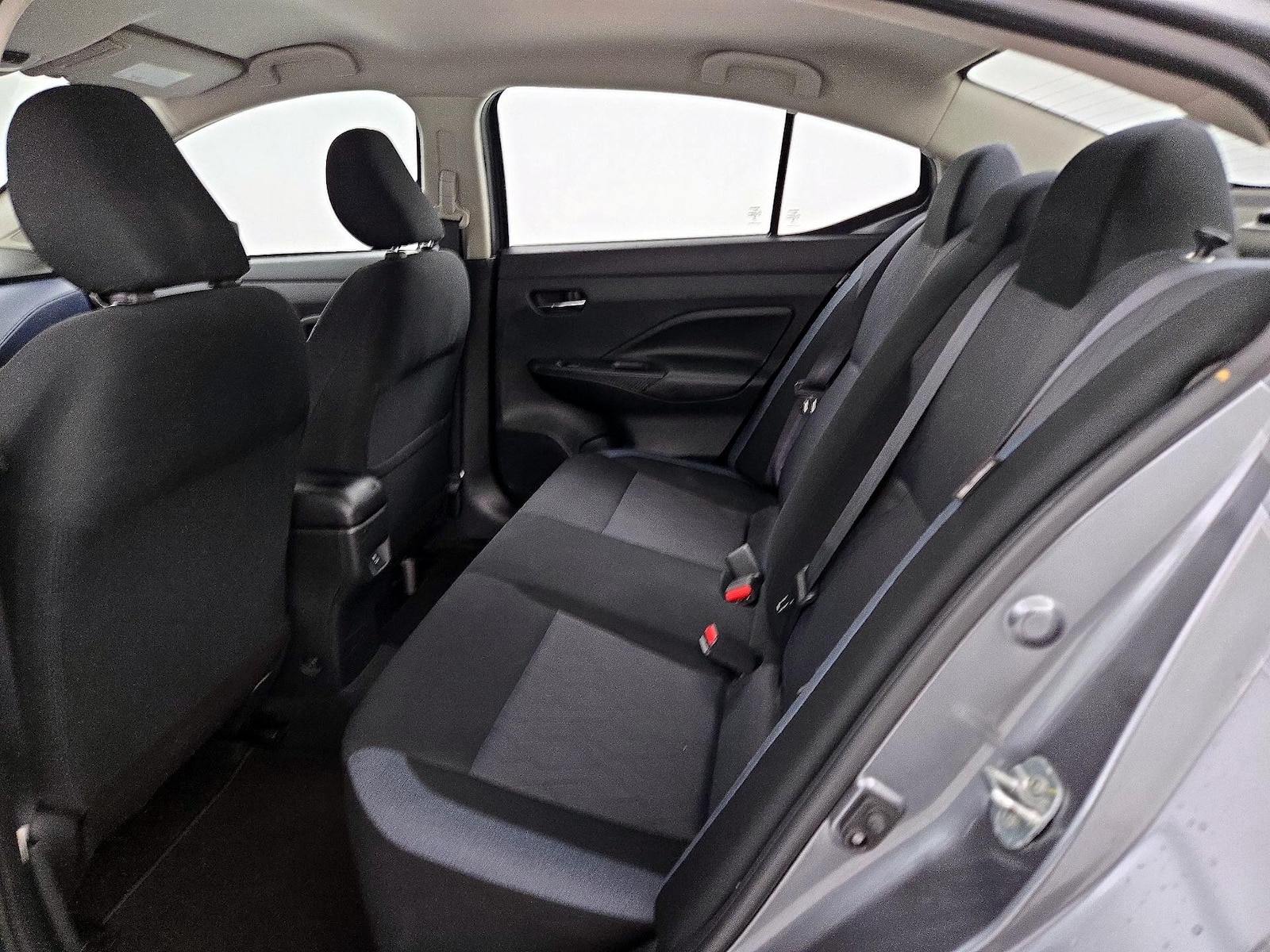 2023 Nissan Versa Sedan SV - Photo 20