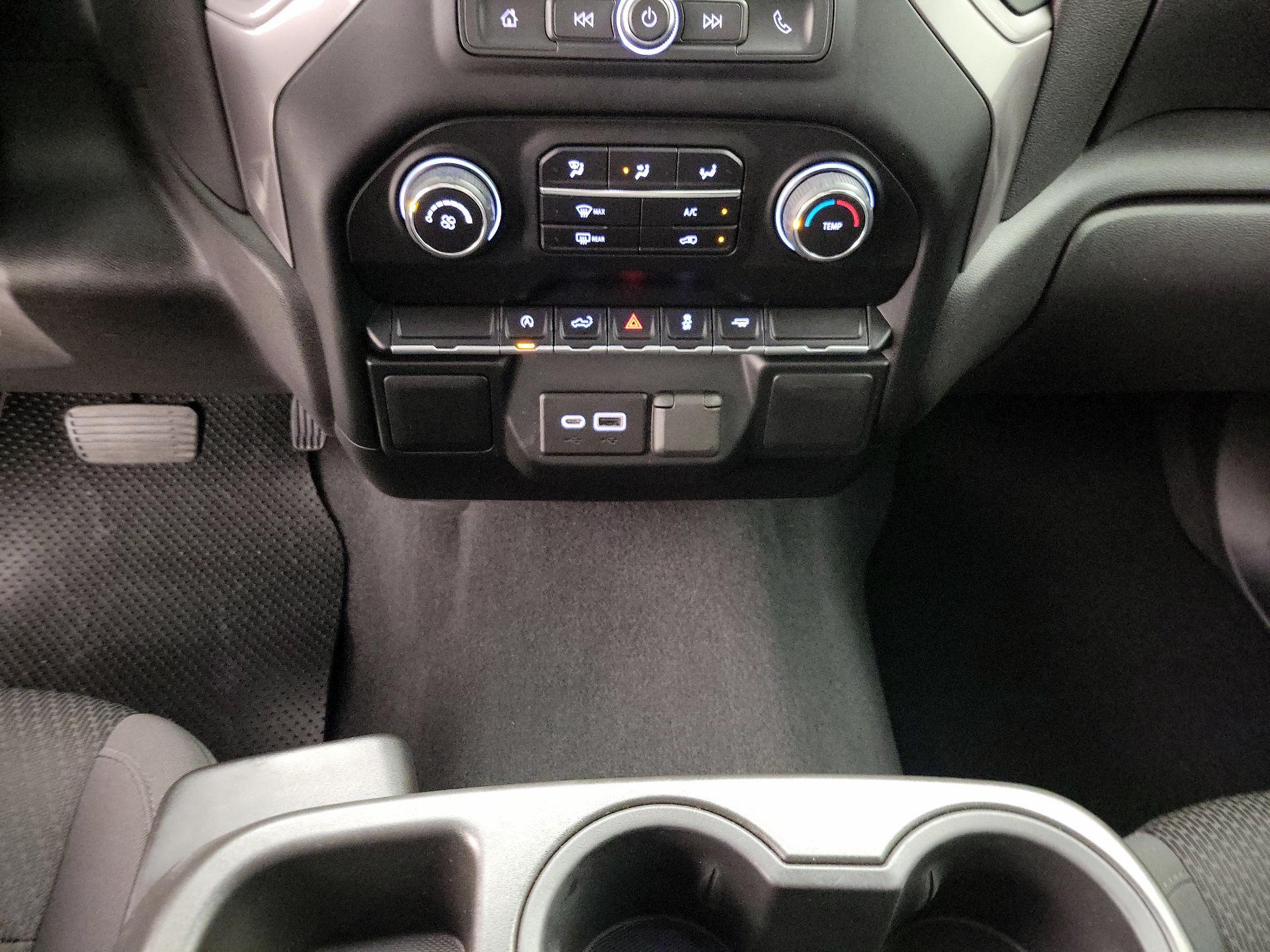 Thumbnail: 2022 Chevrolet Silverado 1500 - 17
