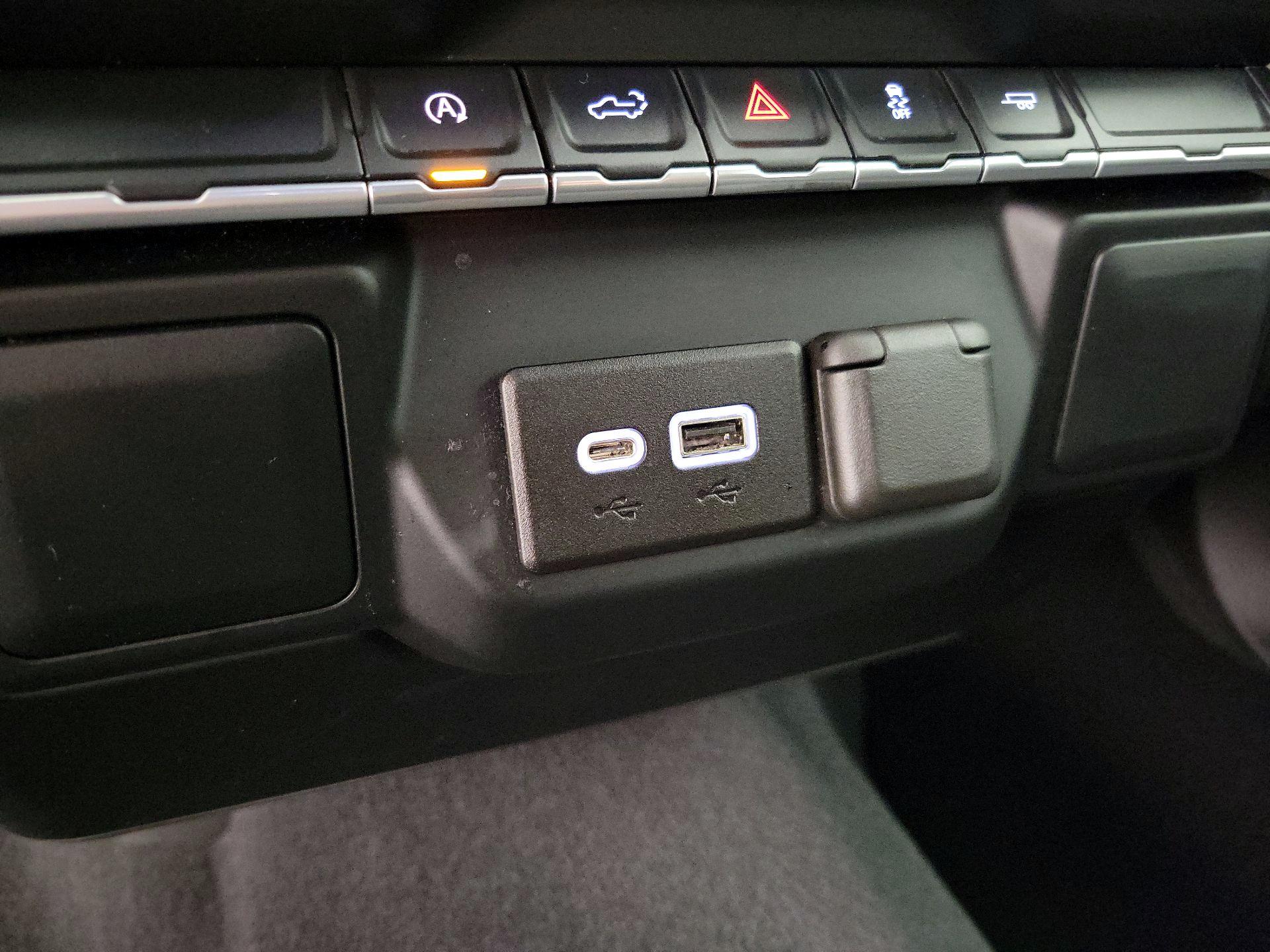 Thumbnail: 2022 Chevrolet Silverado 1500 - 18