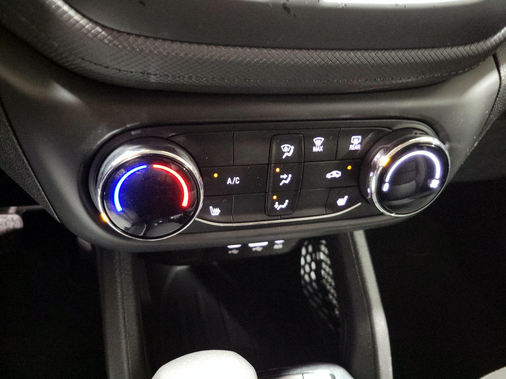 Thumbnail: 2023 Chevrolet TrailBlazer - 16
