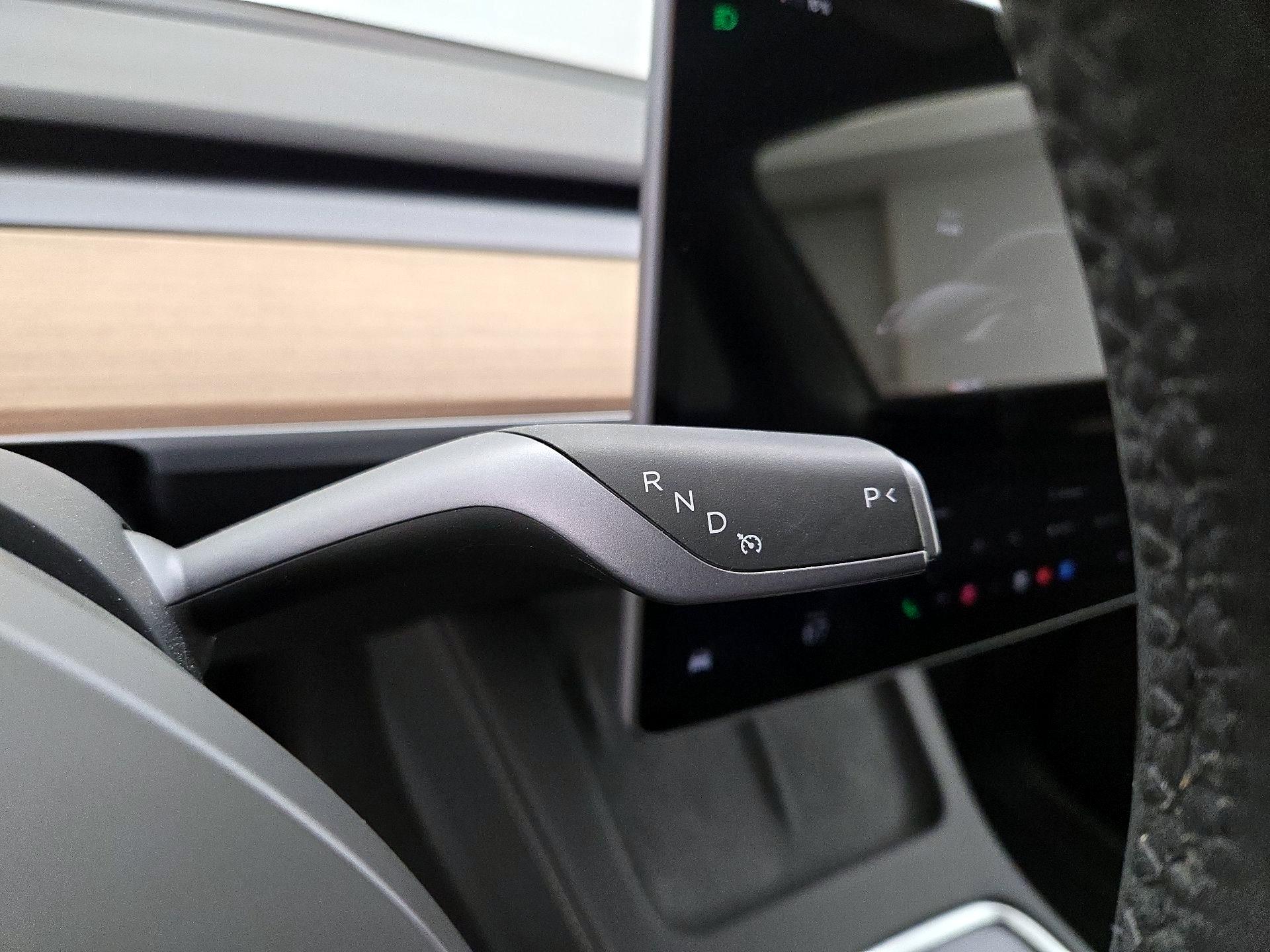 Thumbnail: 2025 Tesla Model Y - 17
