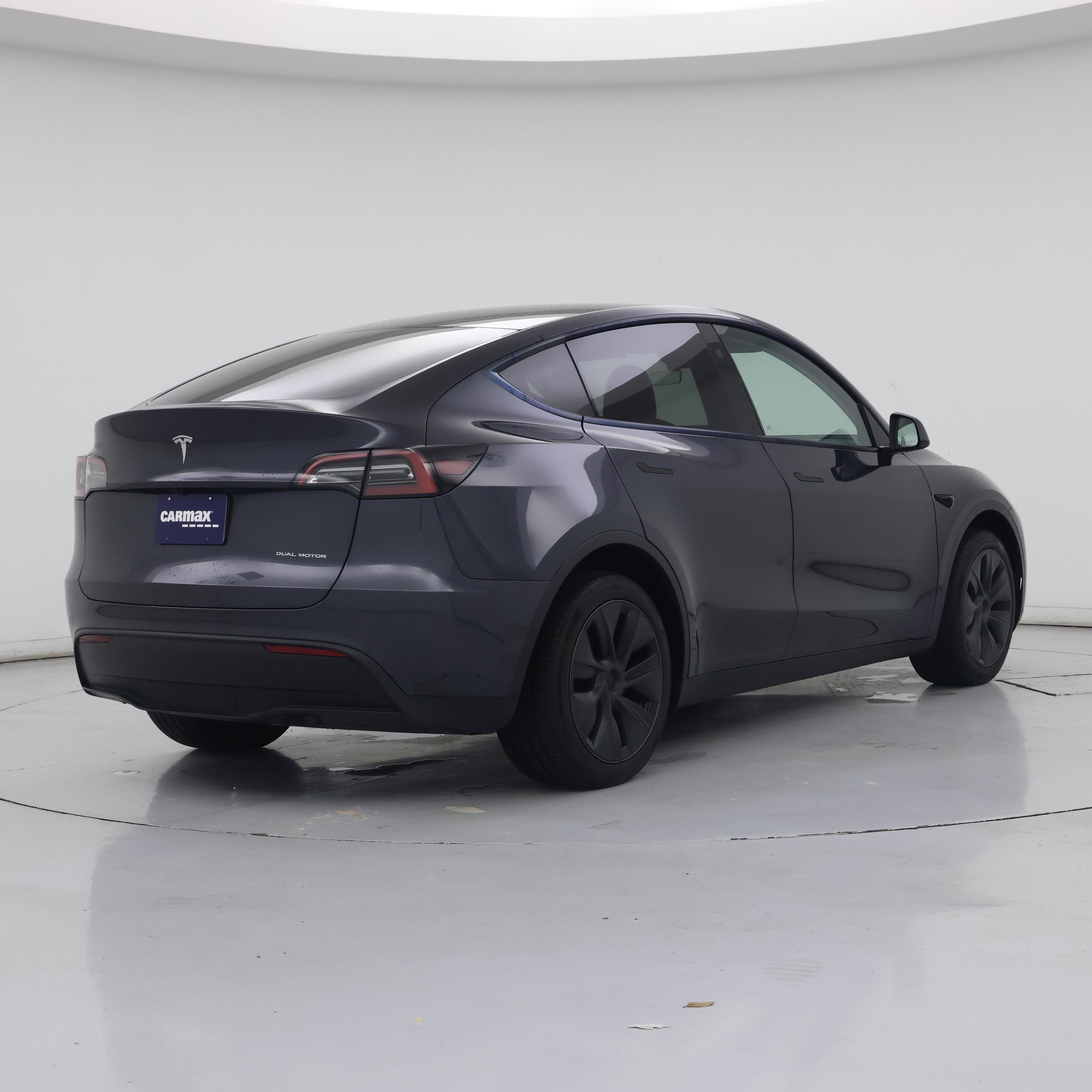 Thumbnail: 2025 Tesla Model Y - 8