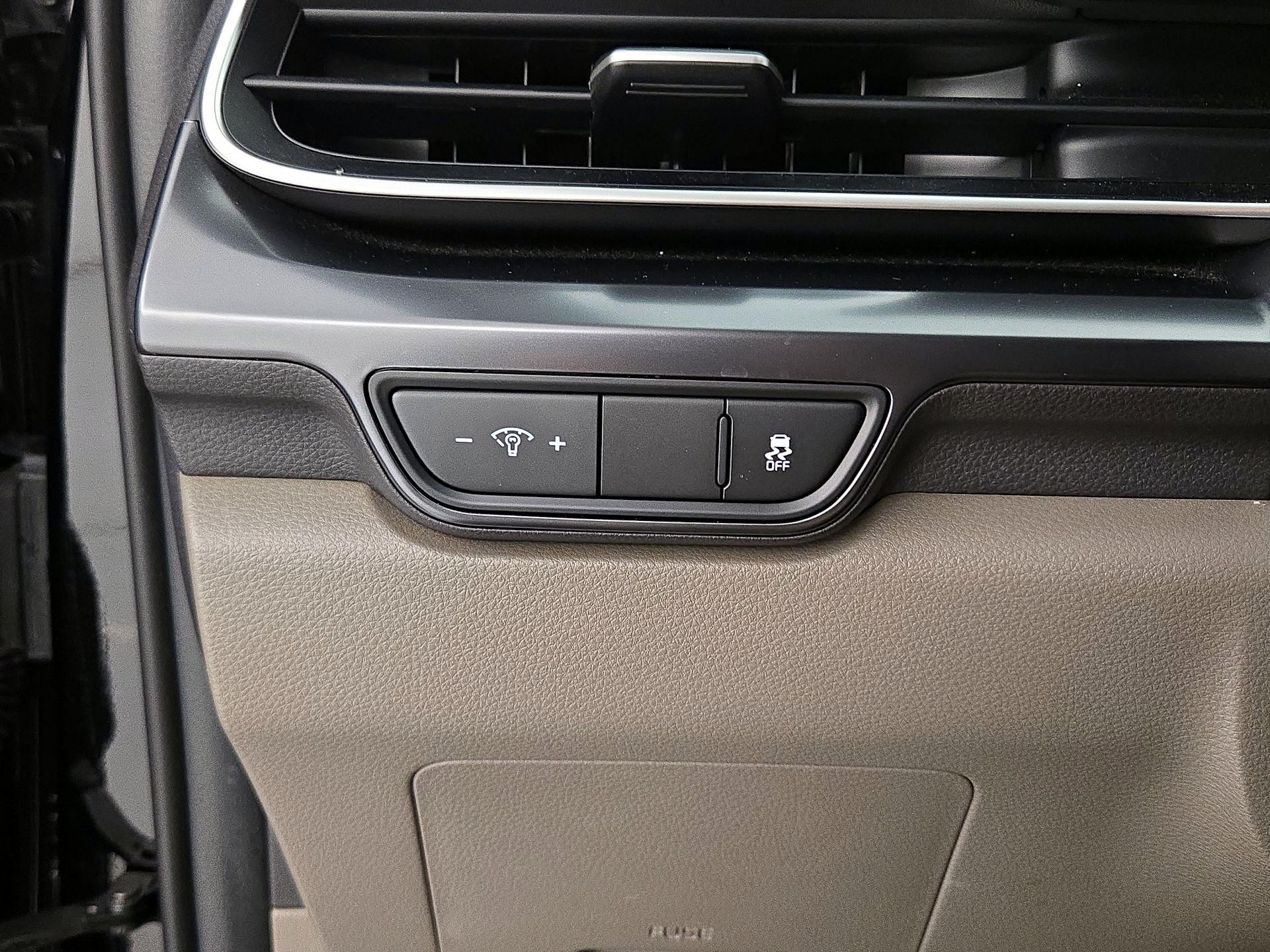 Thumbnail: 2025 Kia Carnival - 13