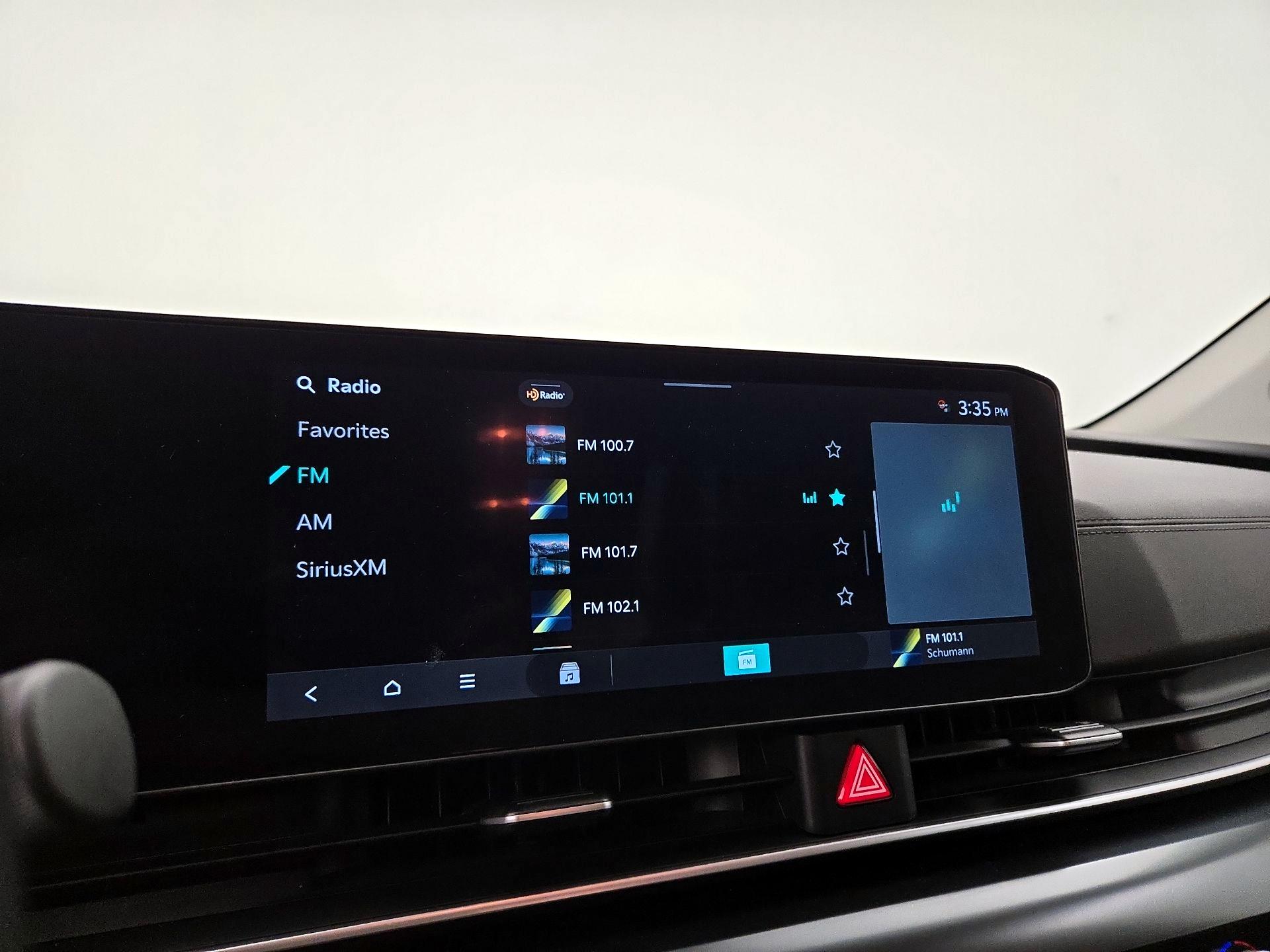 Thumbnail: 2025 Kia Carnival - 16