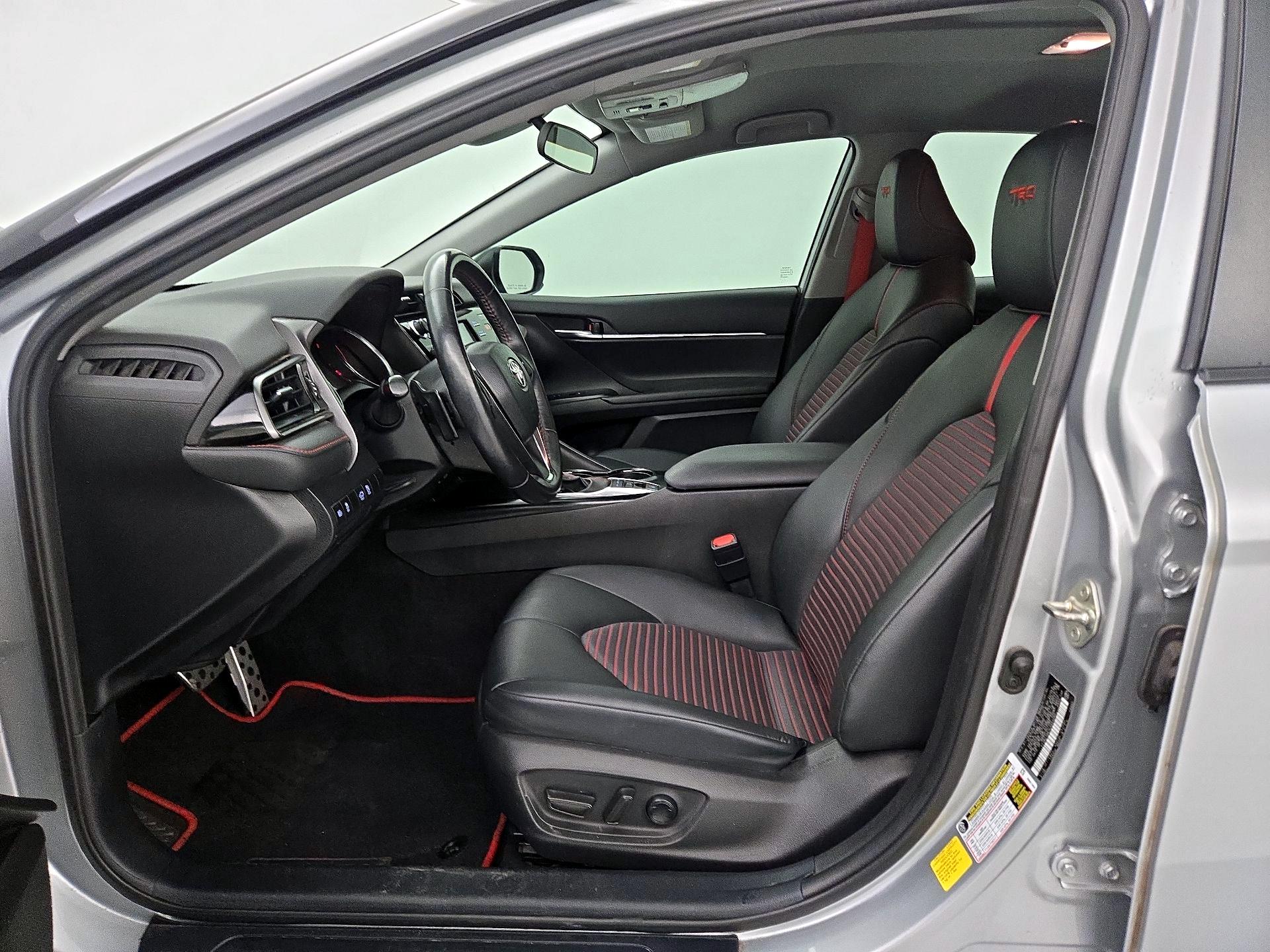 Thumbnail: 2020 Toyota Camry - 11