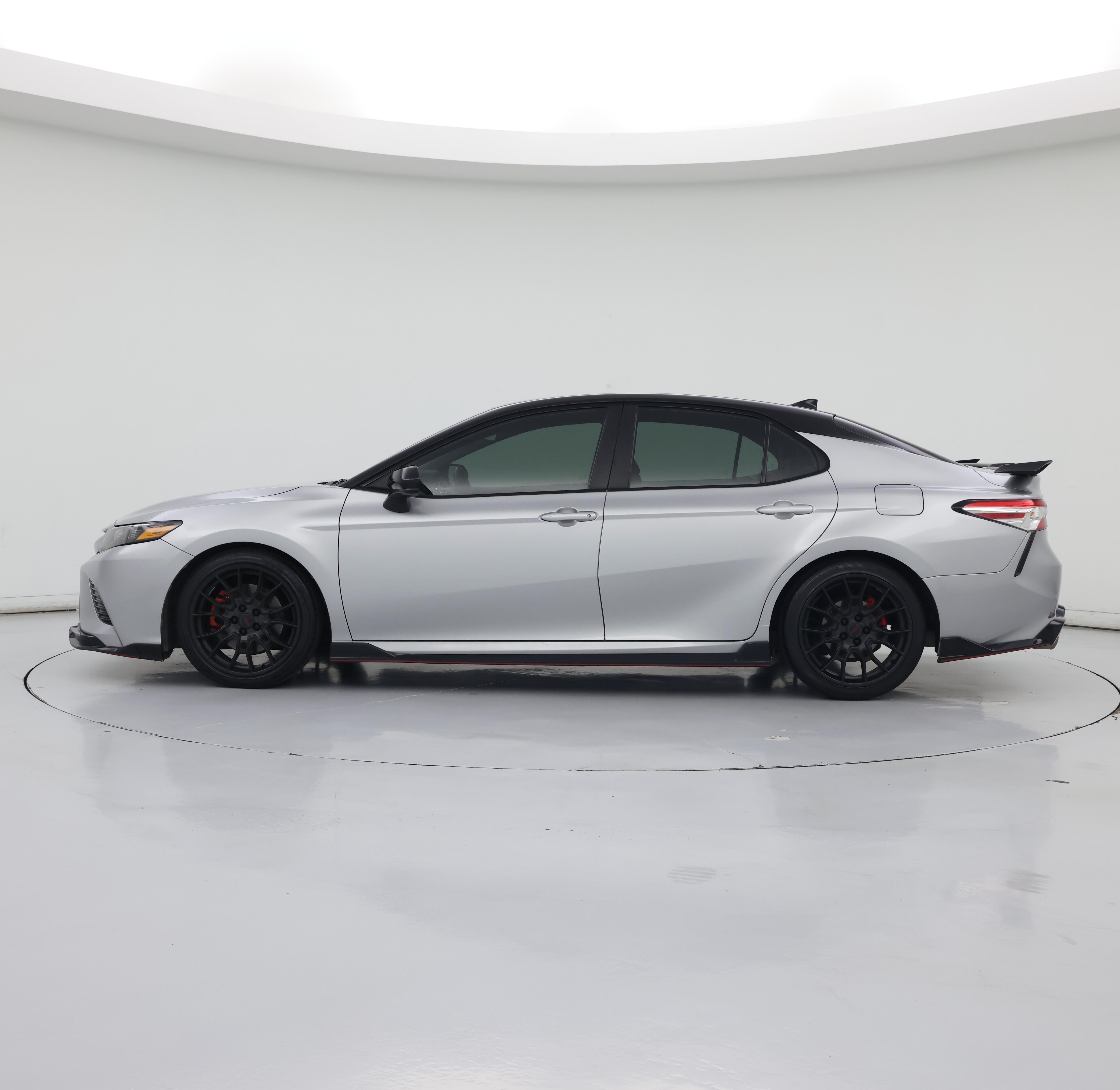 Thumbnail: 2020 Toyota Camry - 3