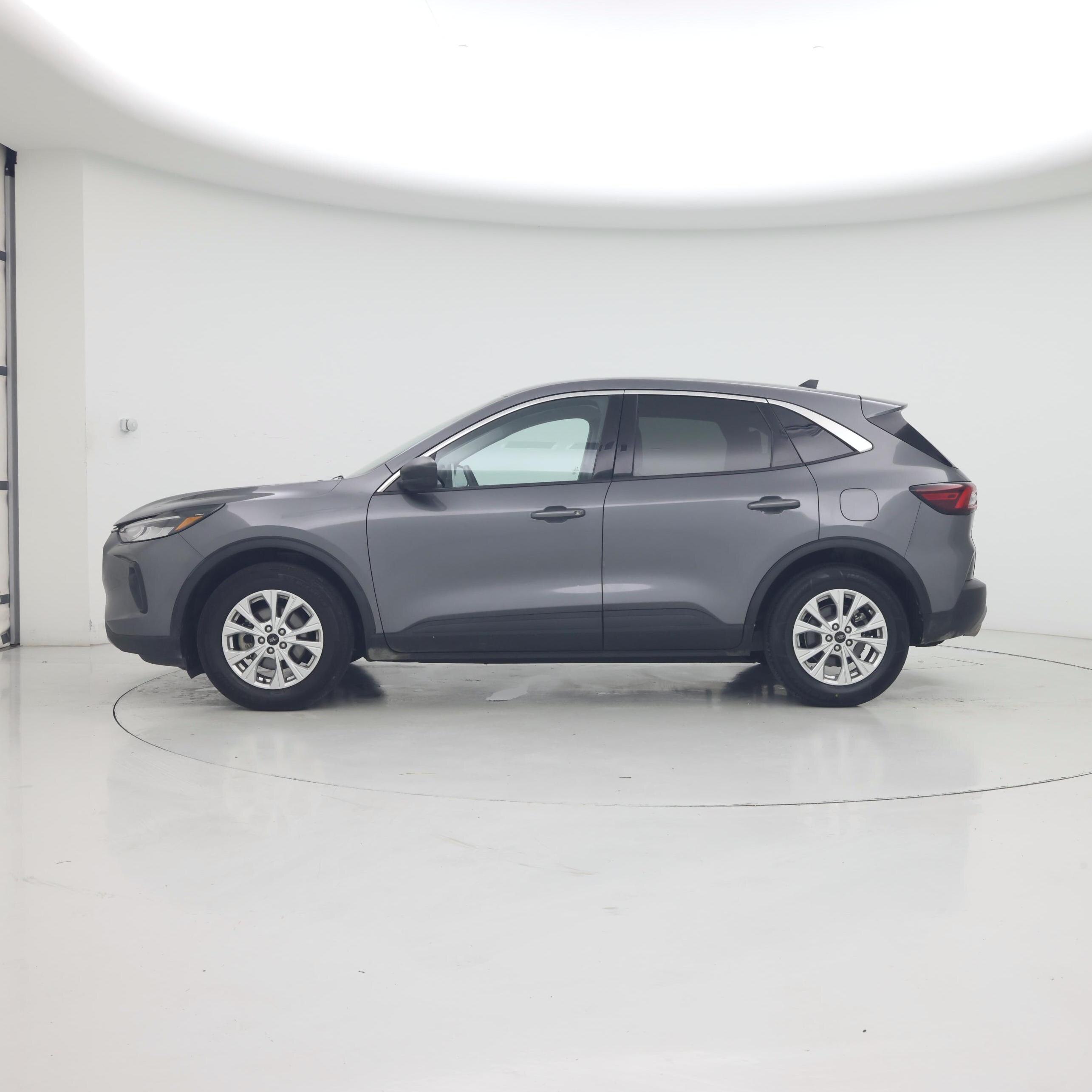 Thumbnail: 2024 Ford Escape - 3