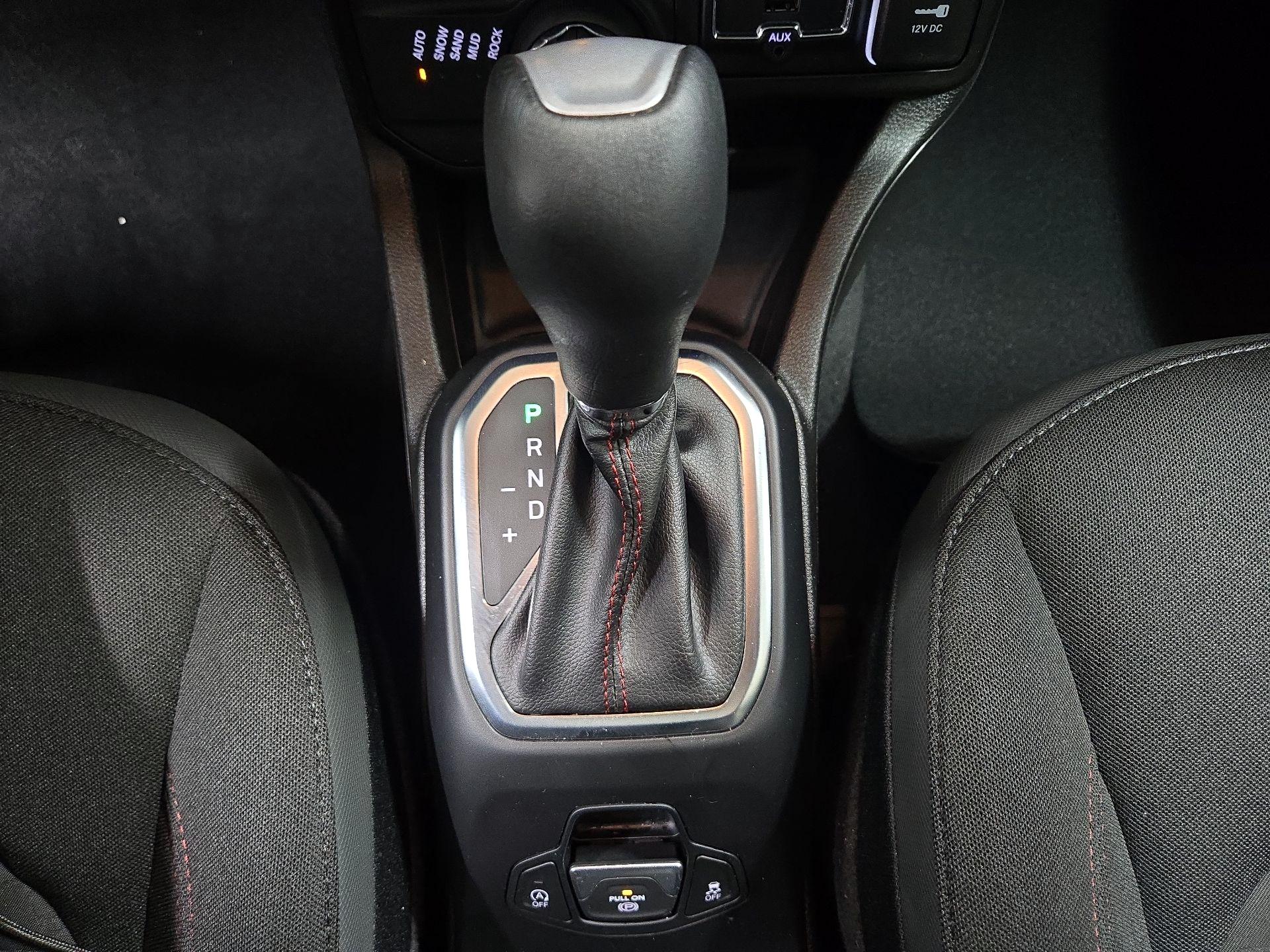 Thumbnail: 2023 Jeep Renegade - 17
