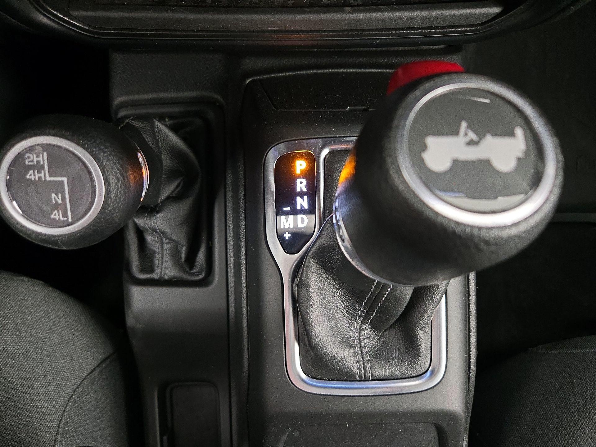 Thumbnail: 2024 Jeep Wrangler - 17