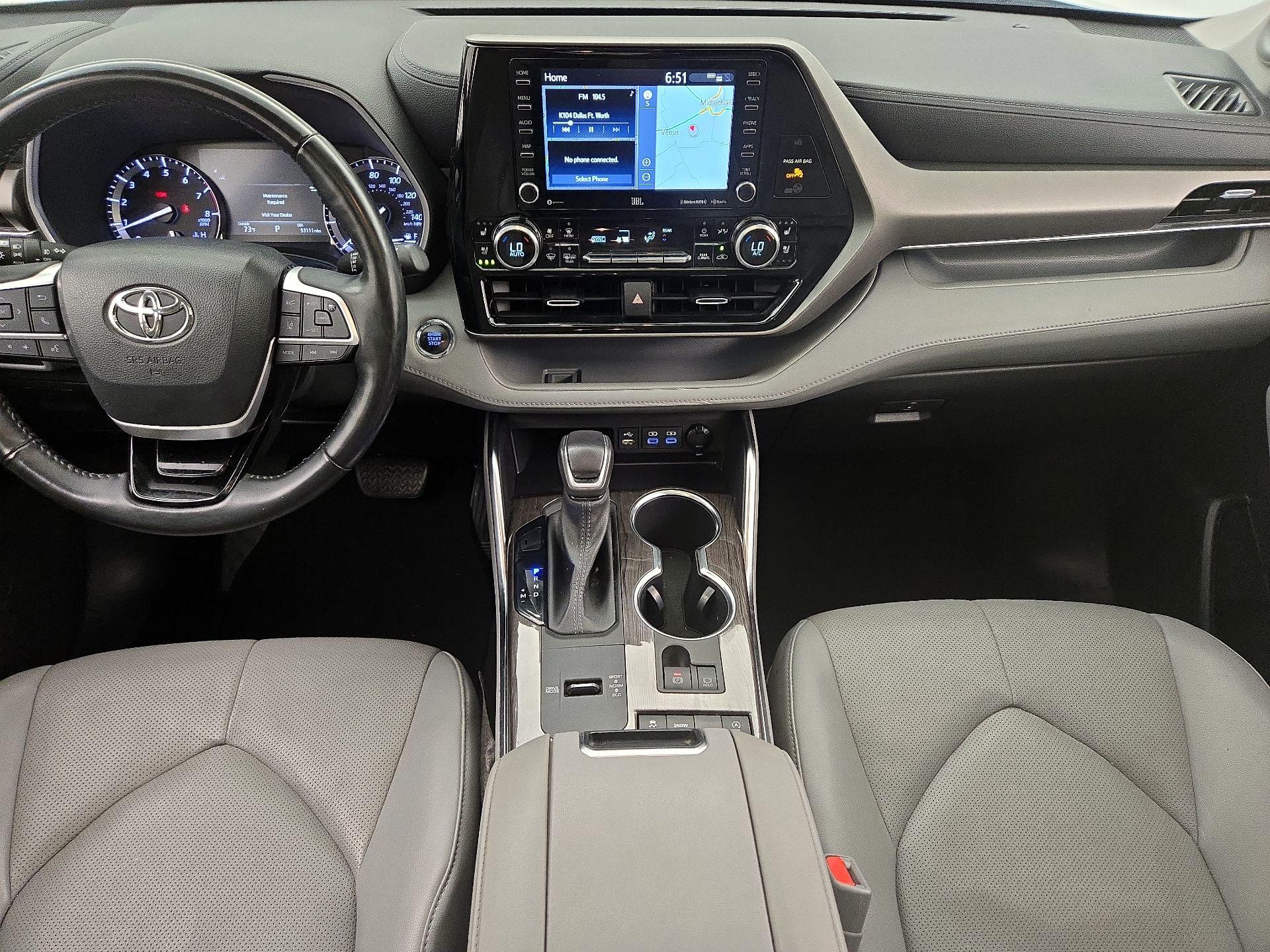 Thumbnail: 2022 Toyota Highlander - 9