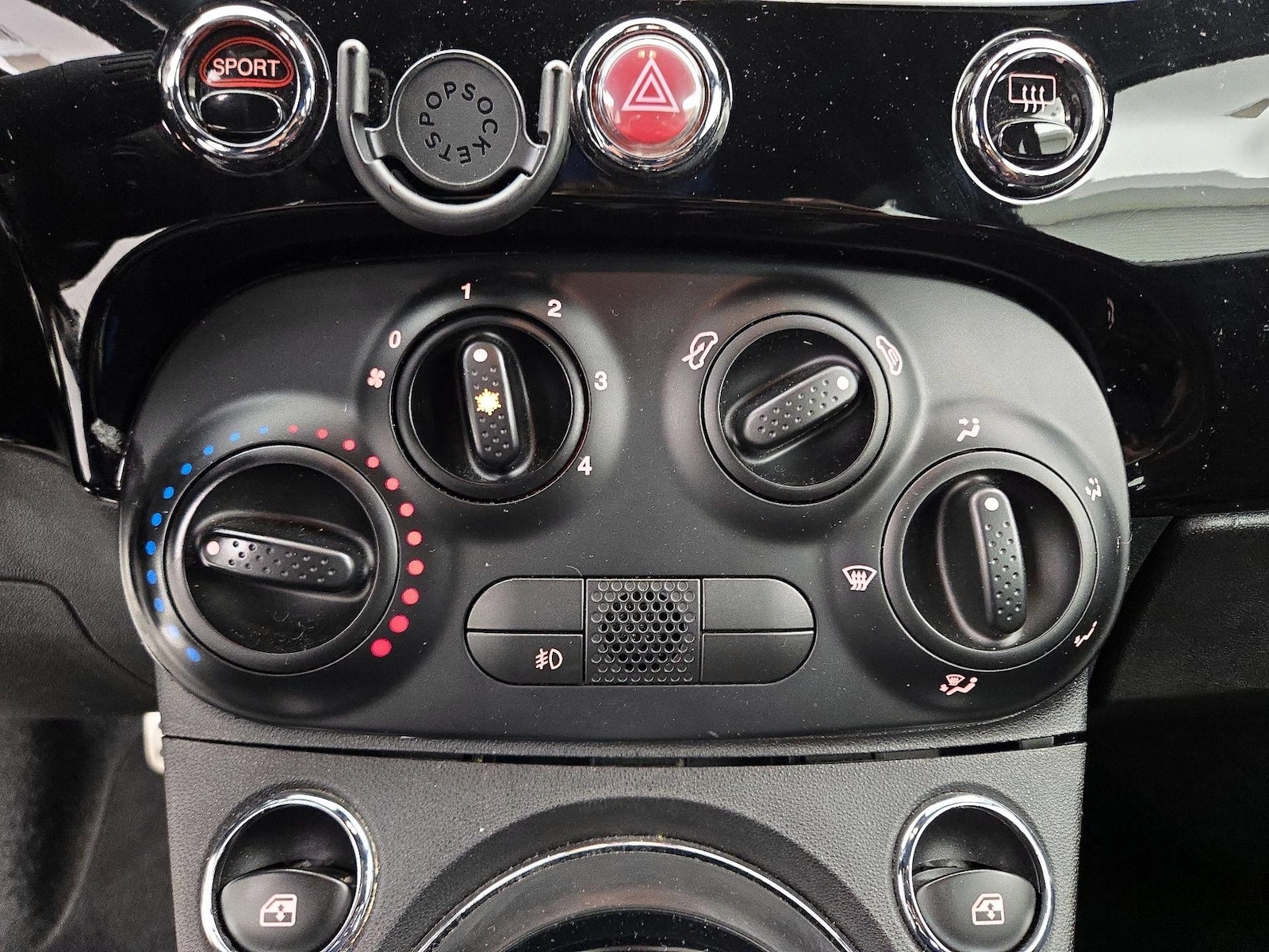2015 FIAT 500 Abarth - Photo 15