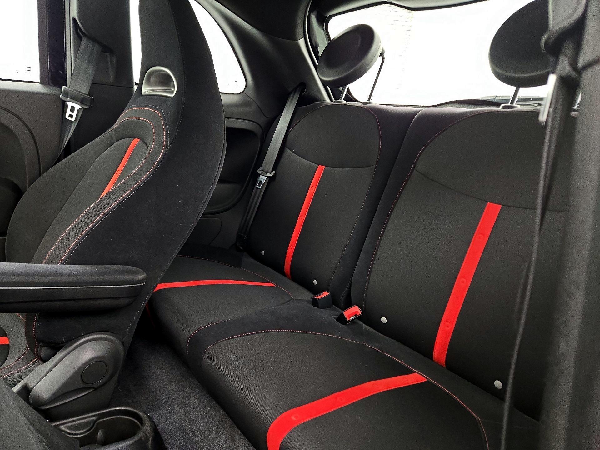 Thumbnail: 2015 Fiat 500 - 17