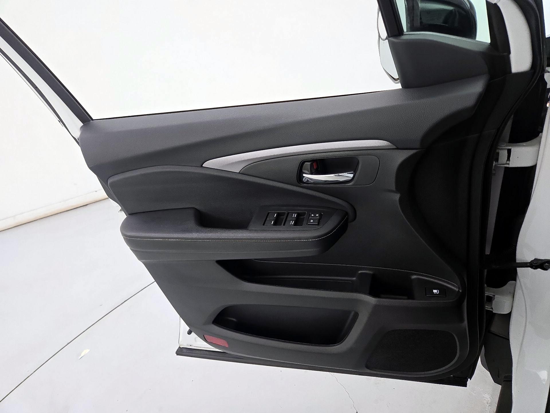 Thumbnail: 2021 Honda Ridgeline - 12