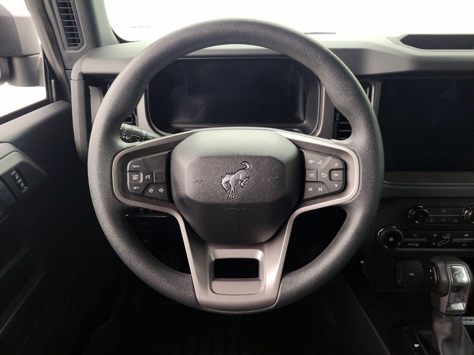 2025 Ford Bronco 2-Door Base - Photo 11