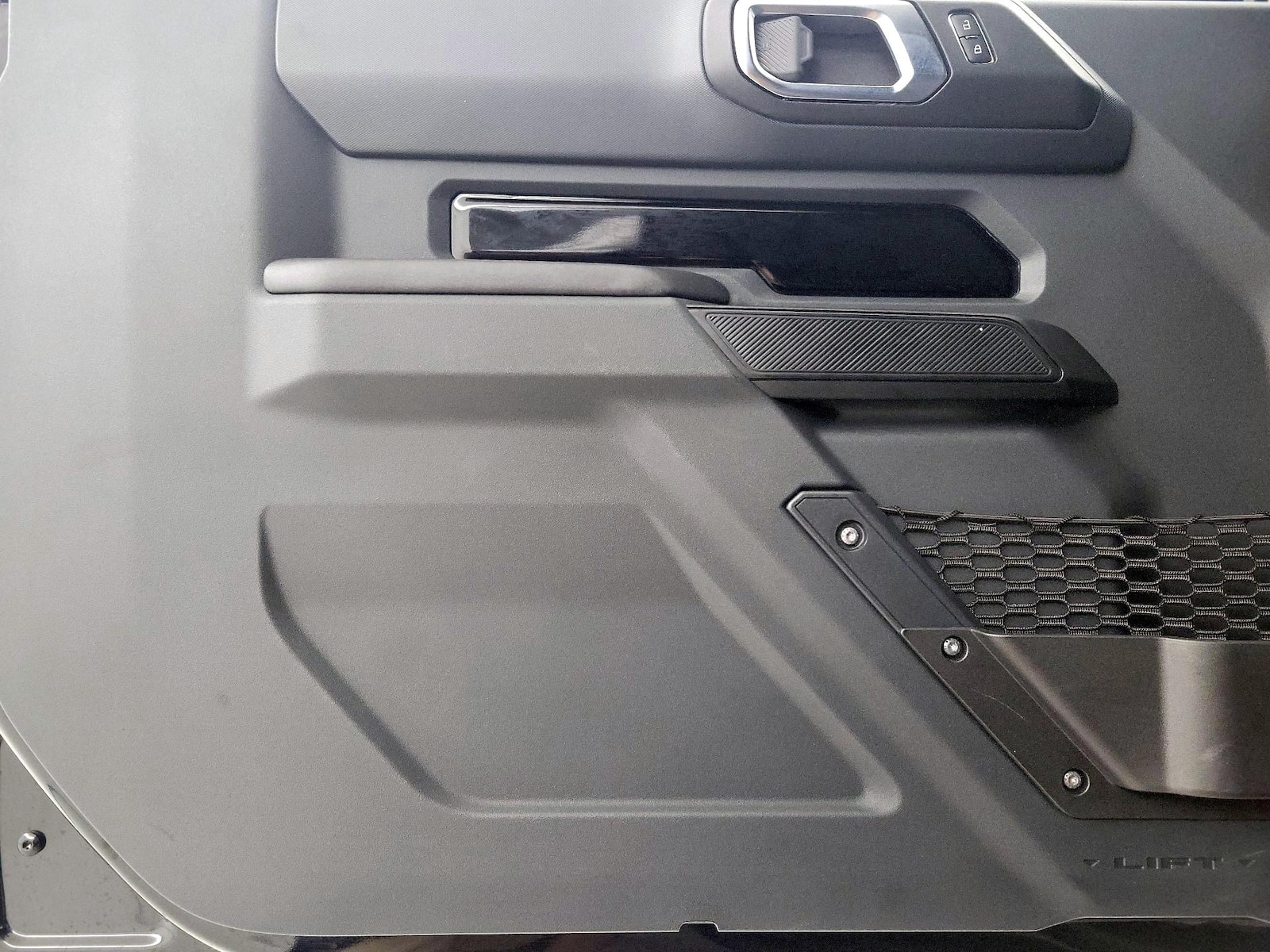 2025 Ford Bronco 2-Door Base - Photo 13