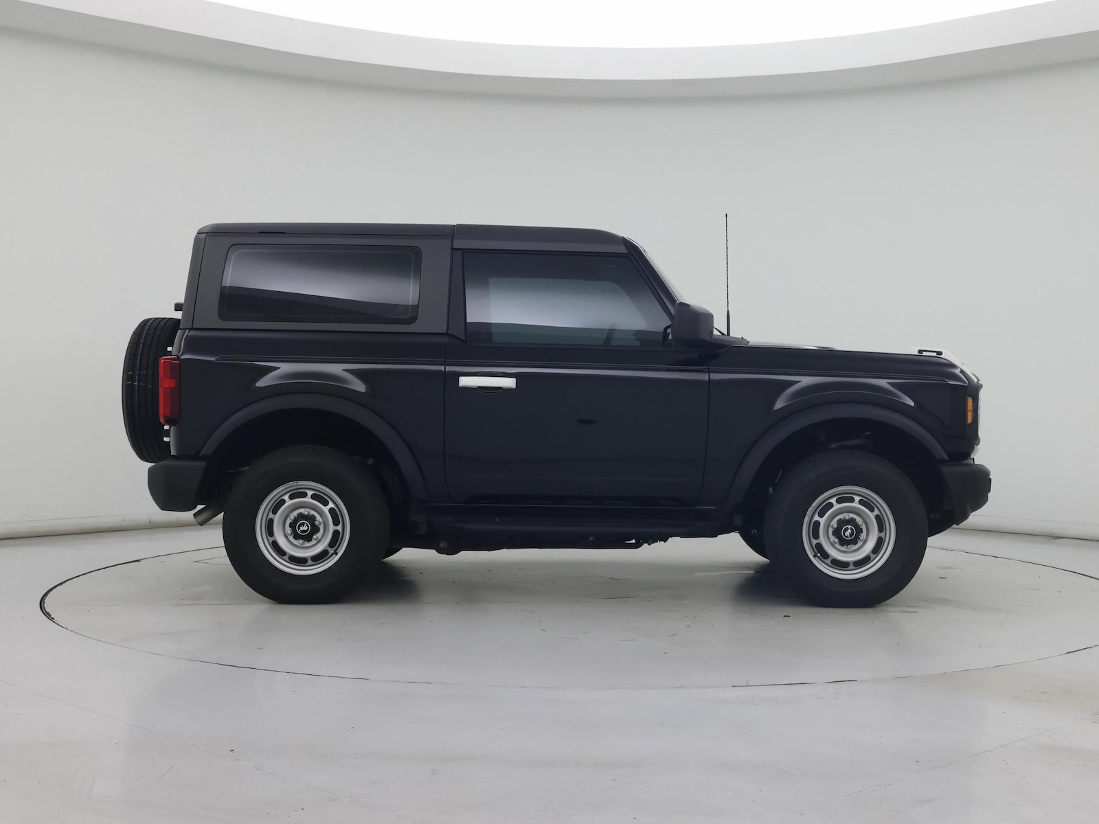 2025 Ford Bronco 2-Door Base - Photo 8