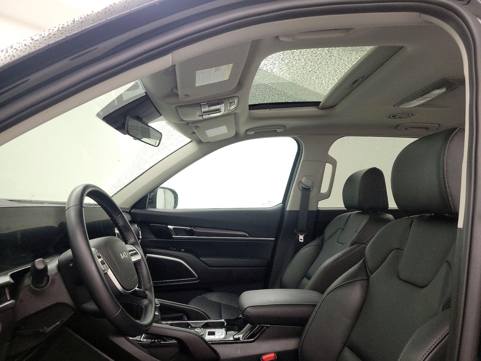 Sunroof(s) & Overhead Airbags