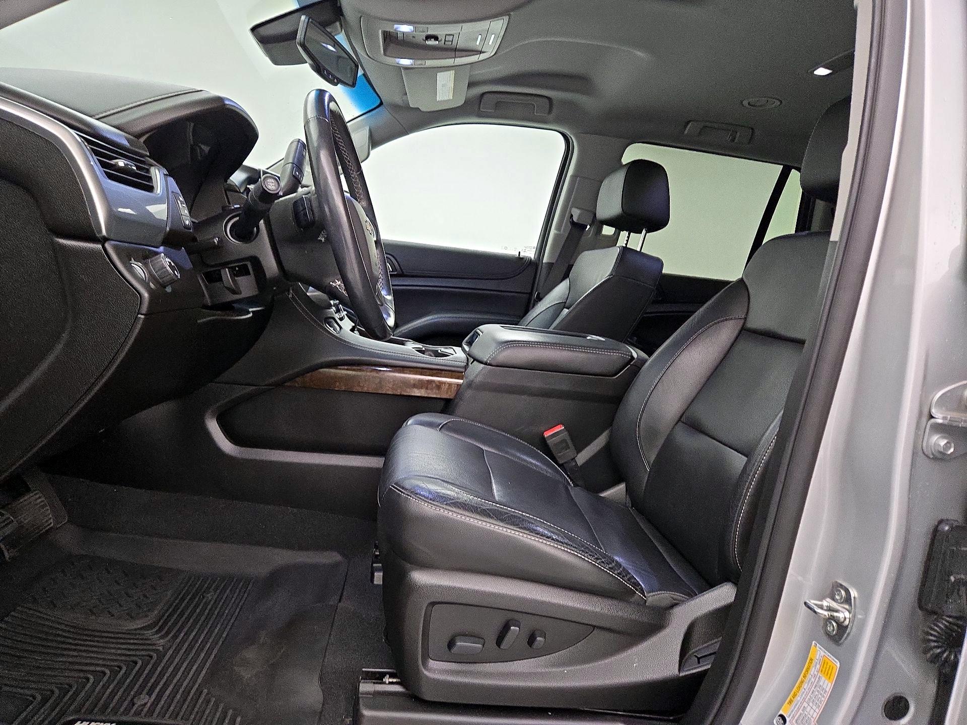 Thumbnail: 2019 Chevrolet Tahoe - 11