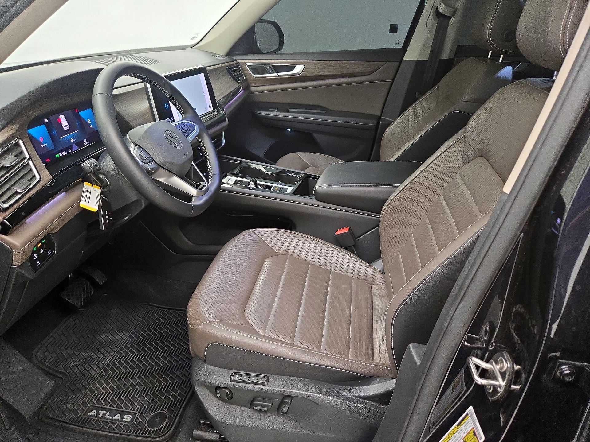 Thumbnail: 2025 Volkswagen Atlas - 11