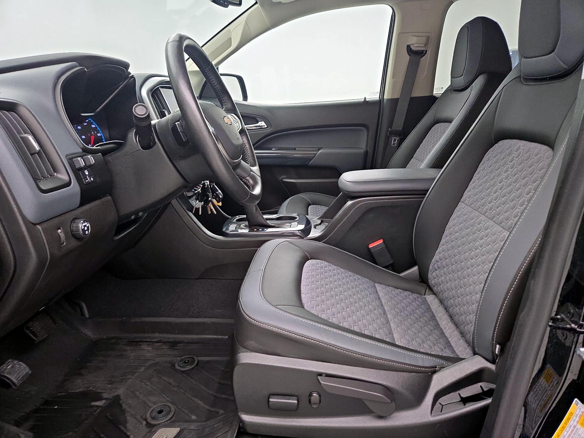 Thumbnail: 2022 Chevrolet Colorado - 11