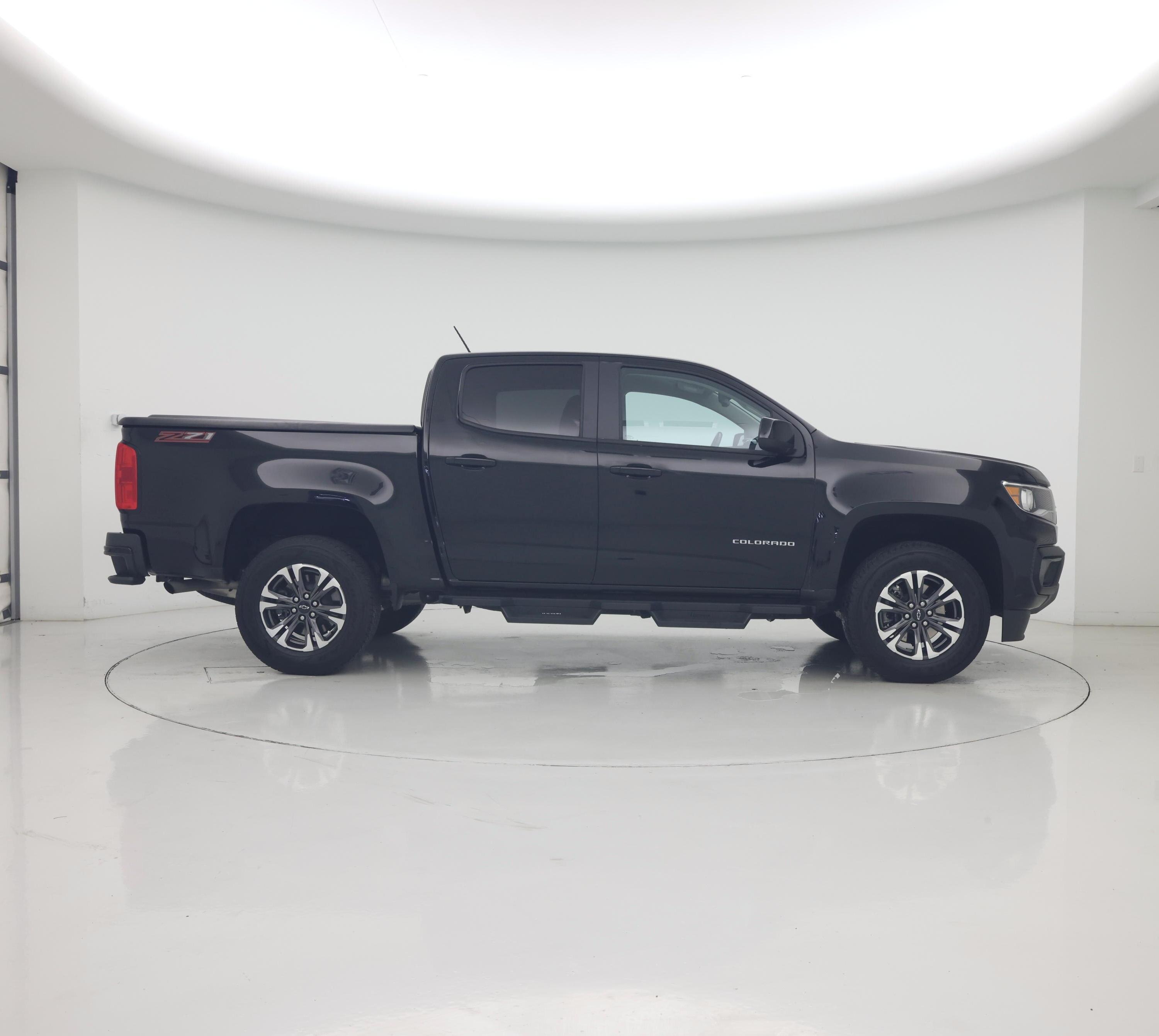 Thumbnail: 2022 Chevrolet Colorado - 7
