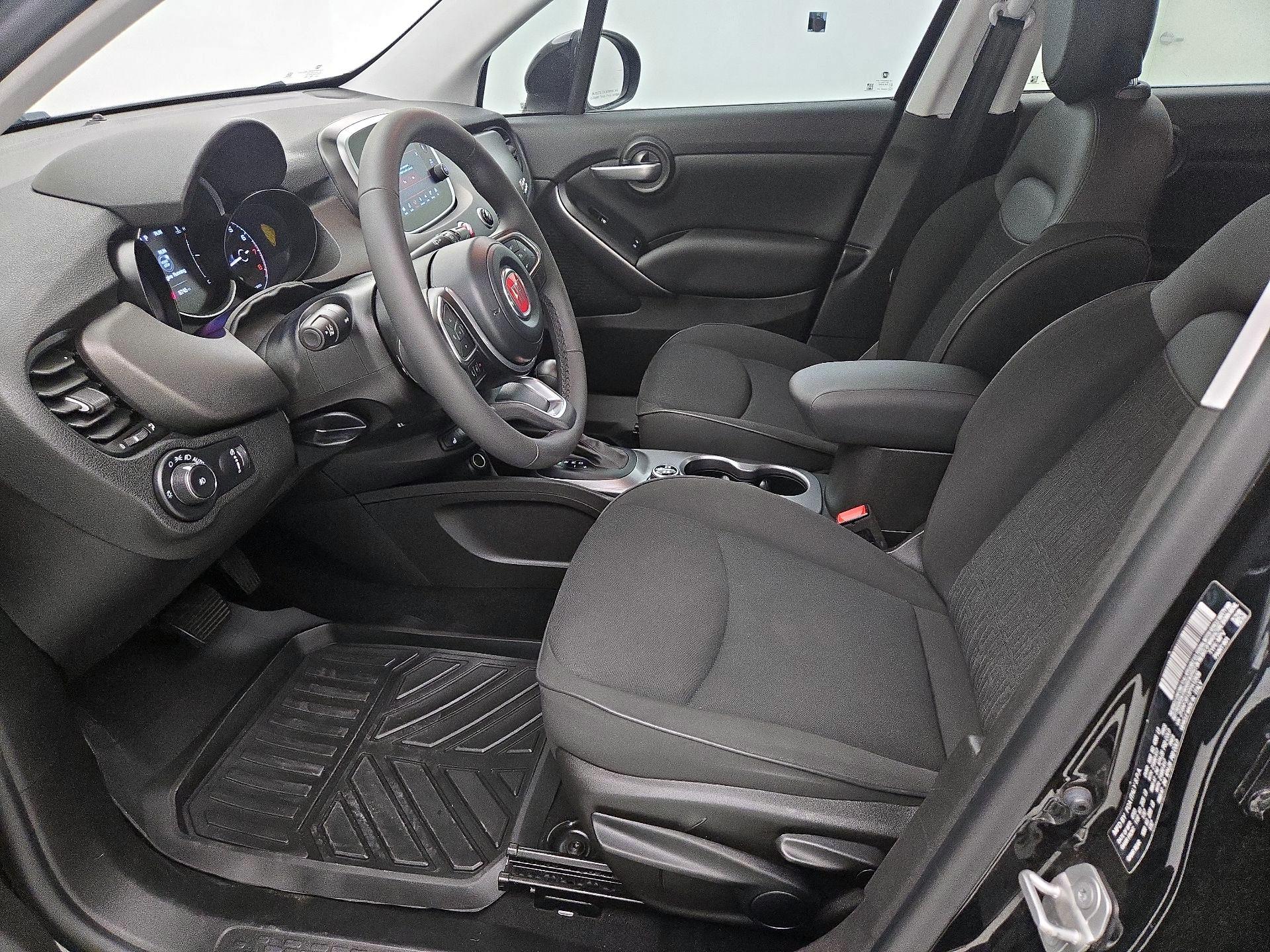 Thumbnail: 2023 Fiat 500X - 11