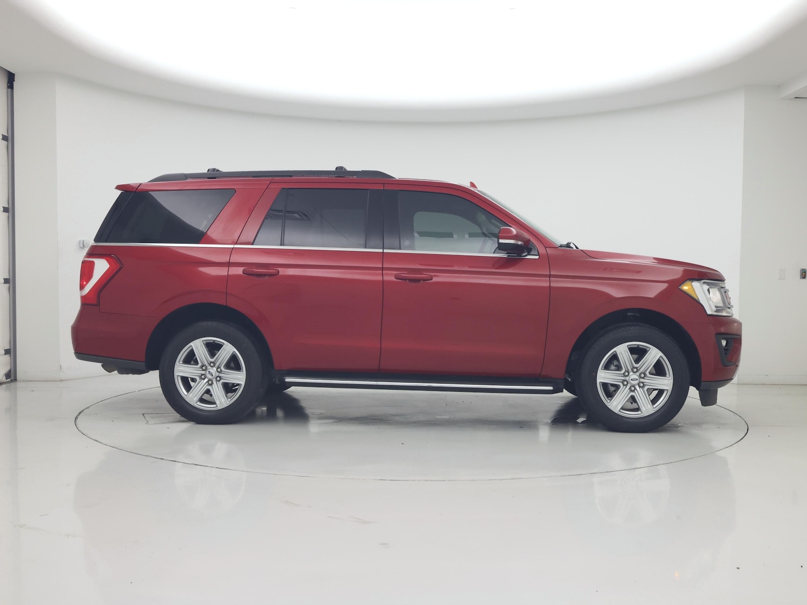 2021 Ford Expedition XLT - Photo 8