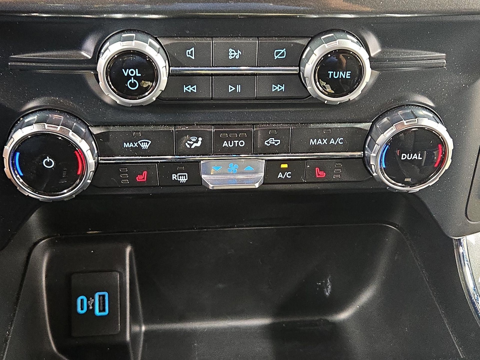 2023 Ford F-150 XLT - Photo 18