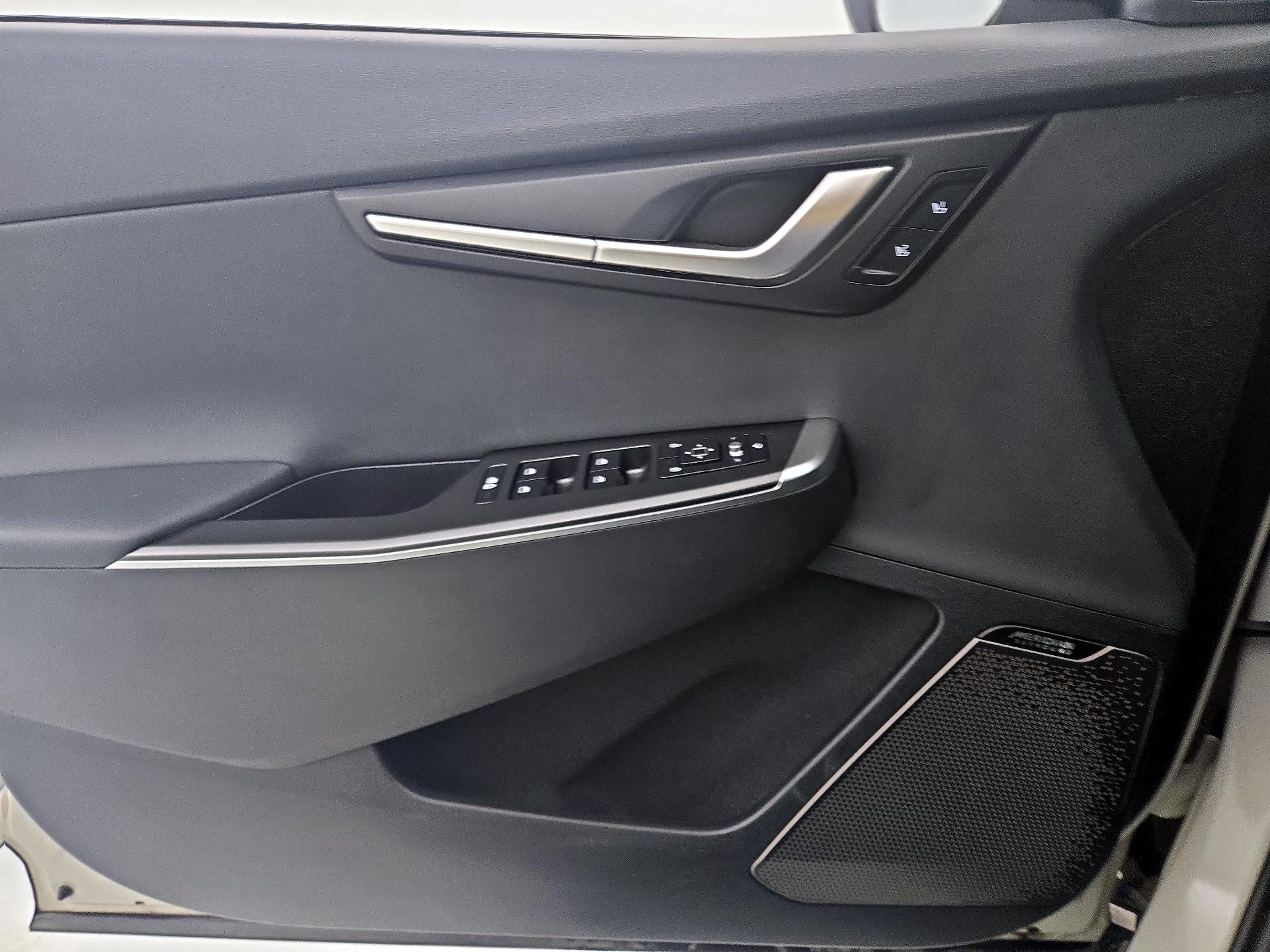 Thumbnail: 2024 Kia EV6 - 12