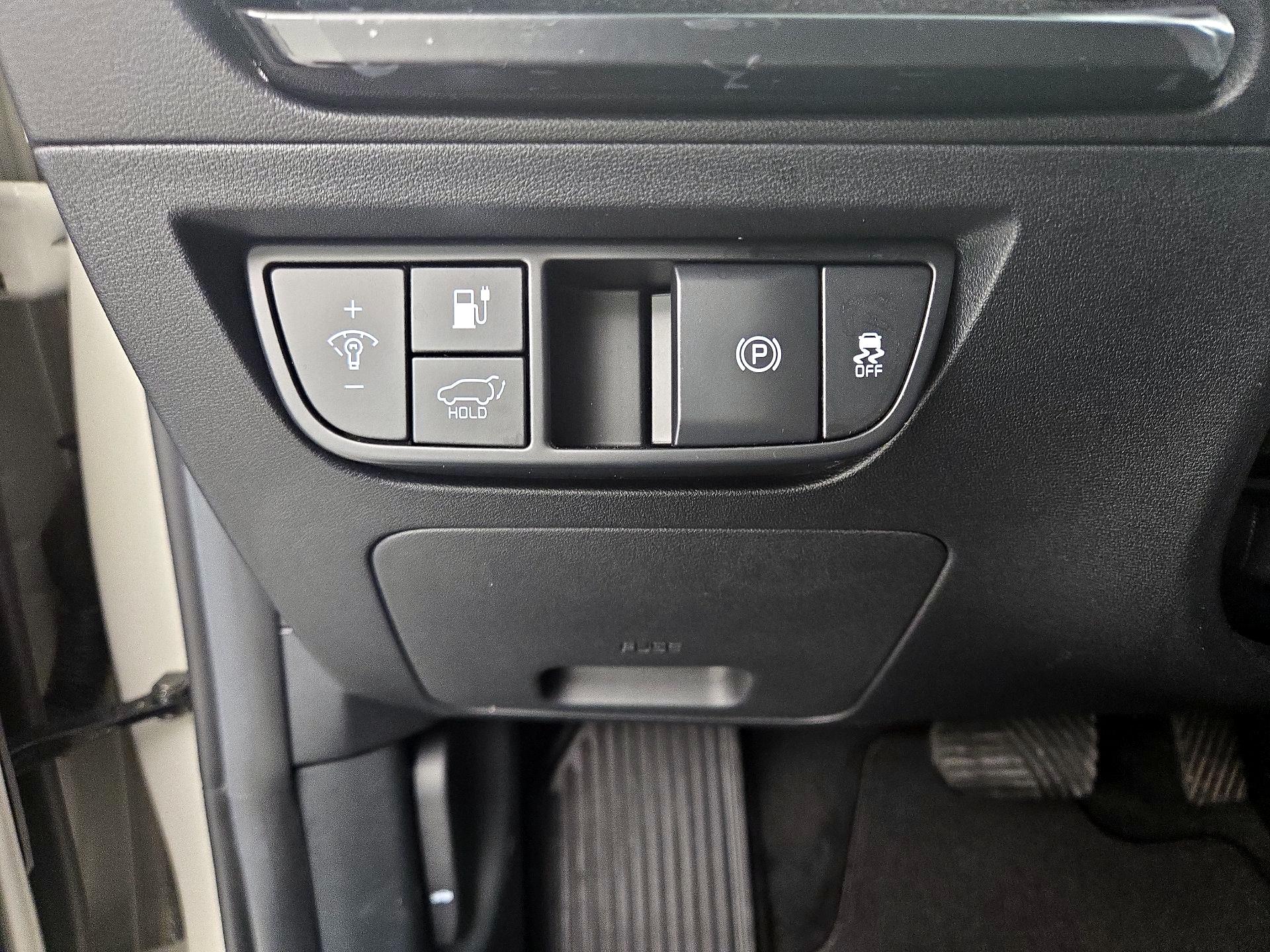Thumbnail: 2024 Kia EV6 - 13