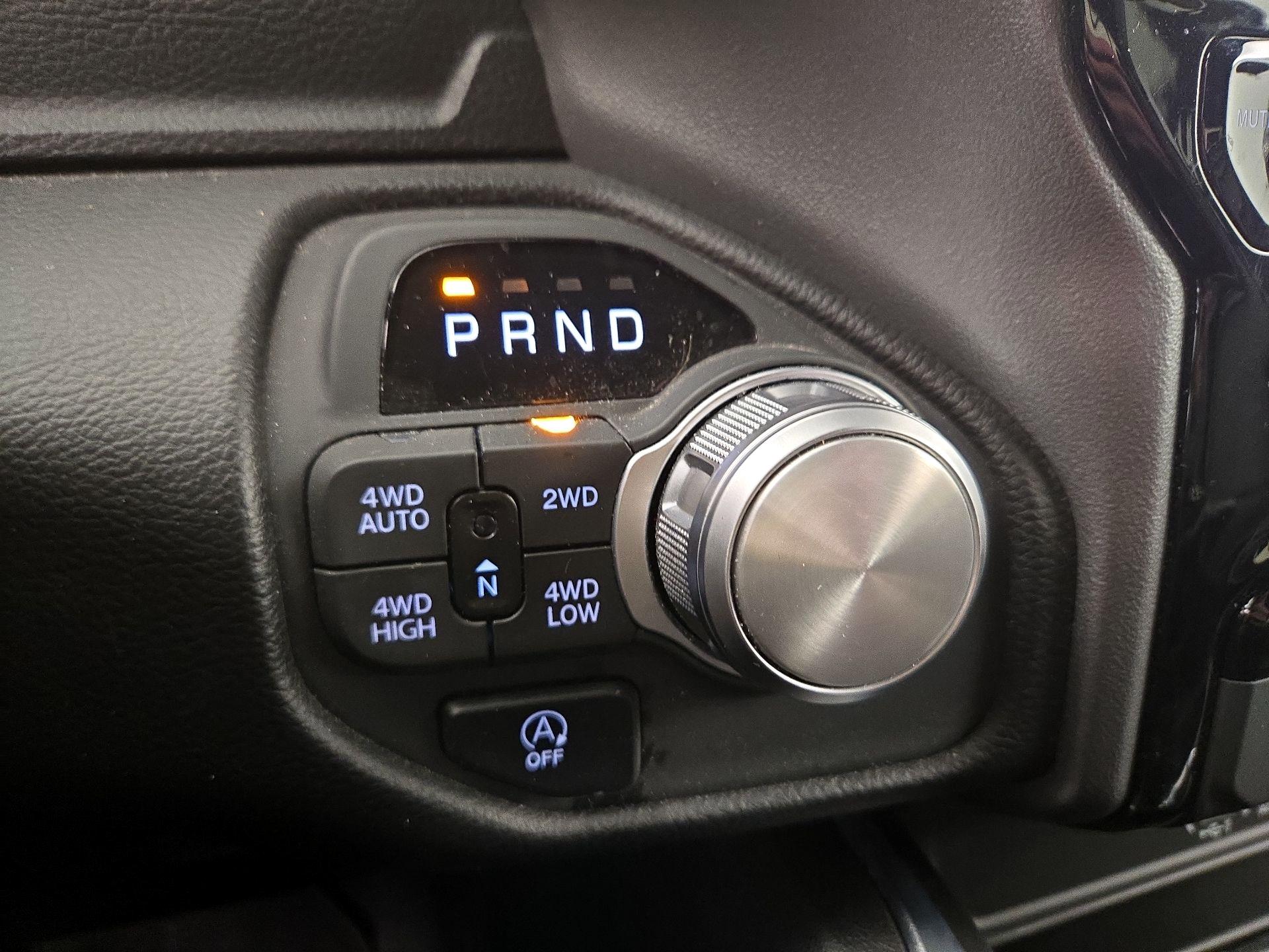 Thumbnail: 2025 RAM 1500 - 18