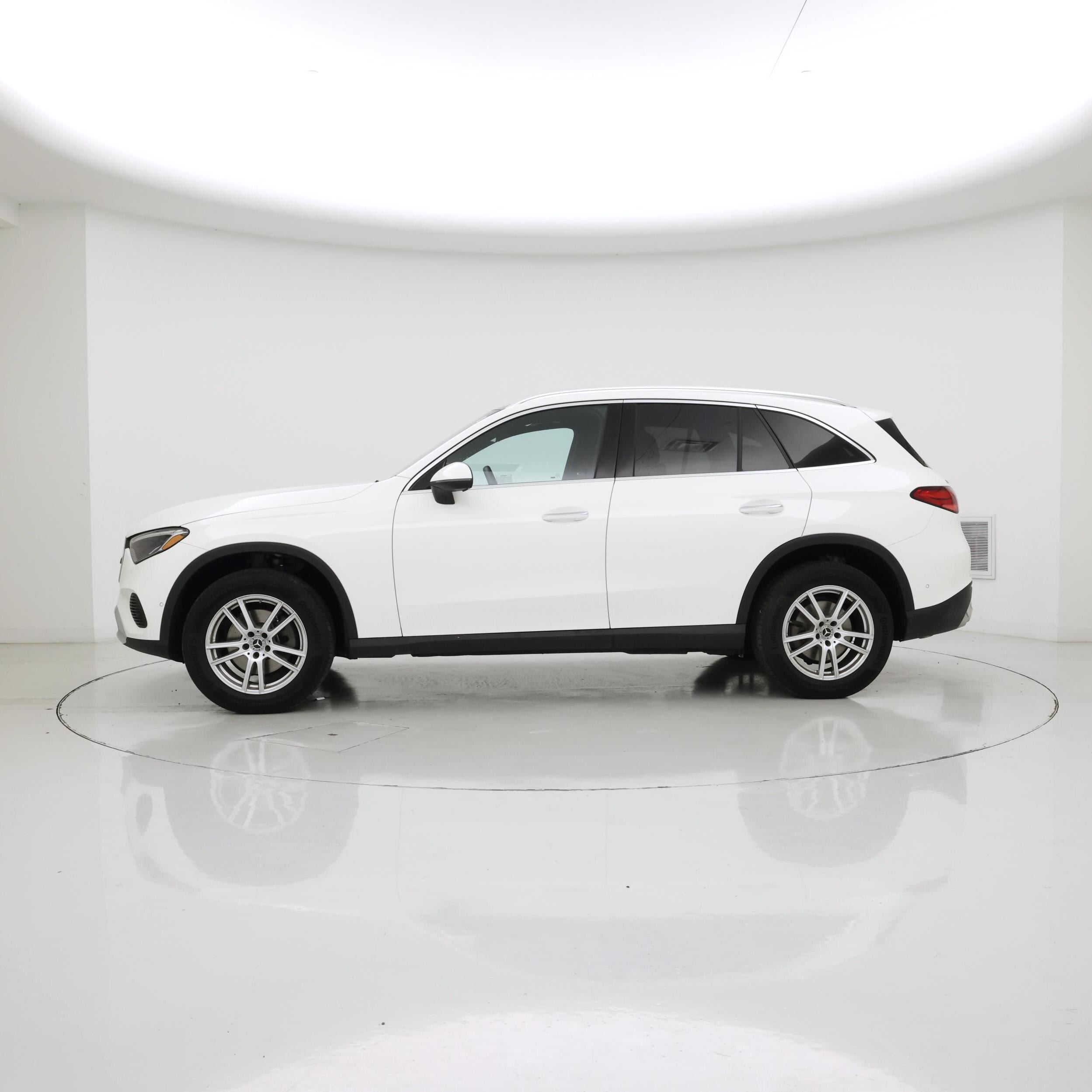 Thumbnail: 2023 Mercedes-Benz GLC - 3