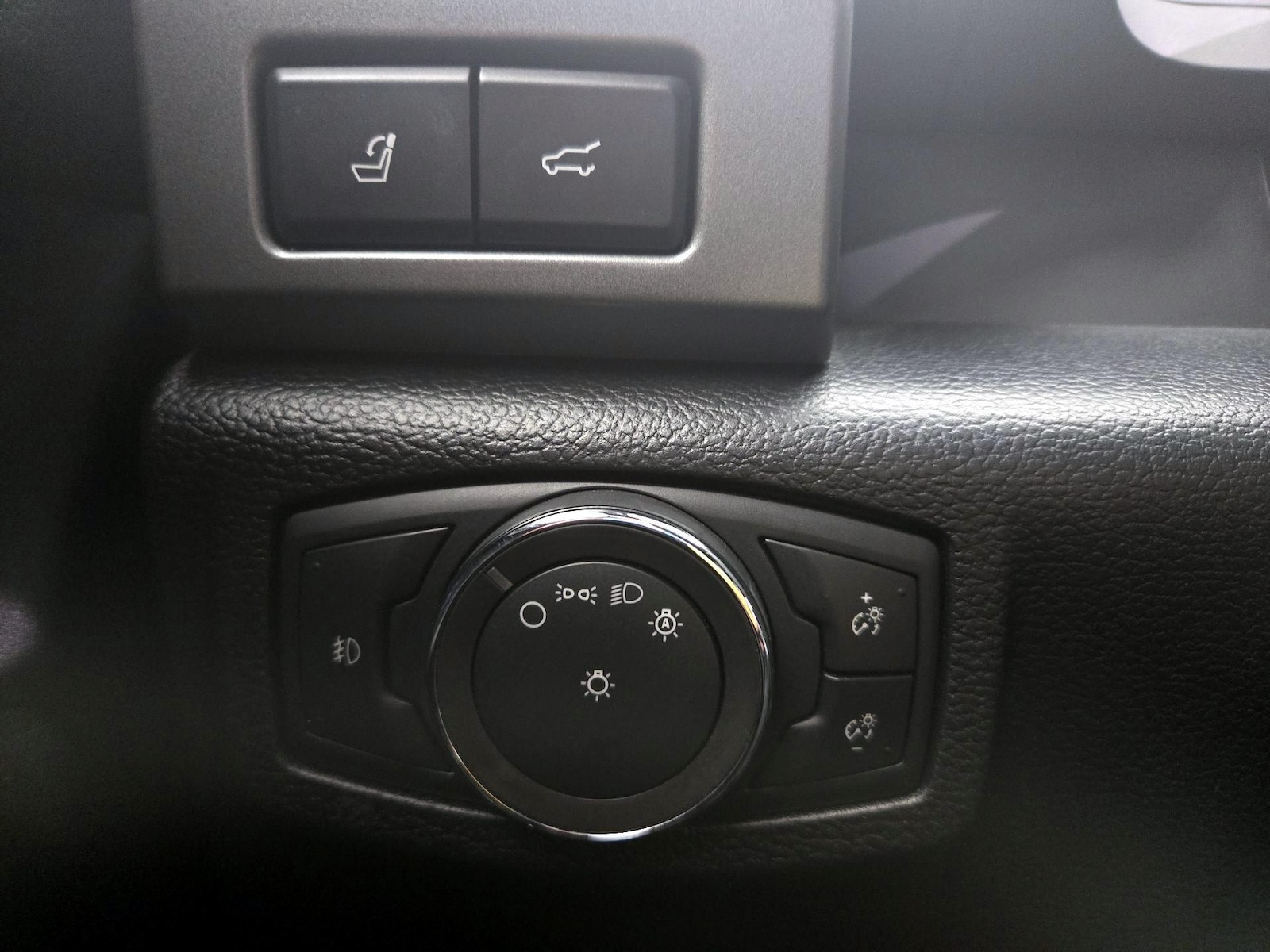 2021 Ford Expedition XLT - Photo 14