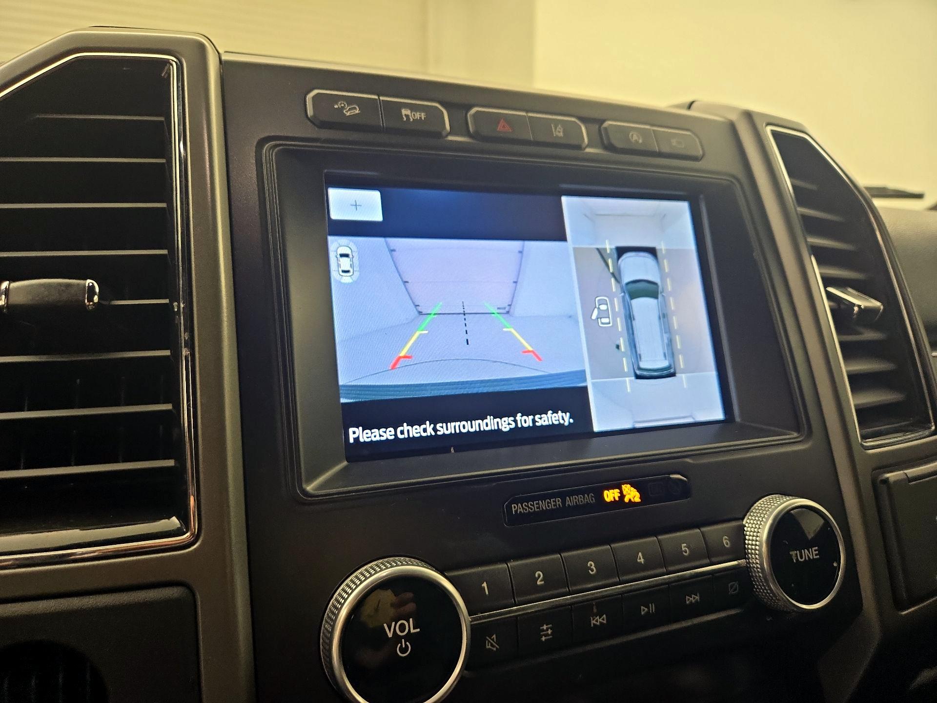 Thumbnail: 2021 Ford Expedition - 15