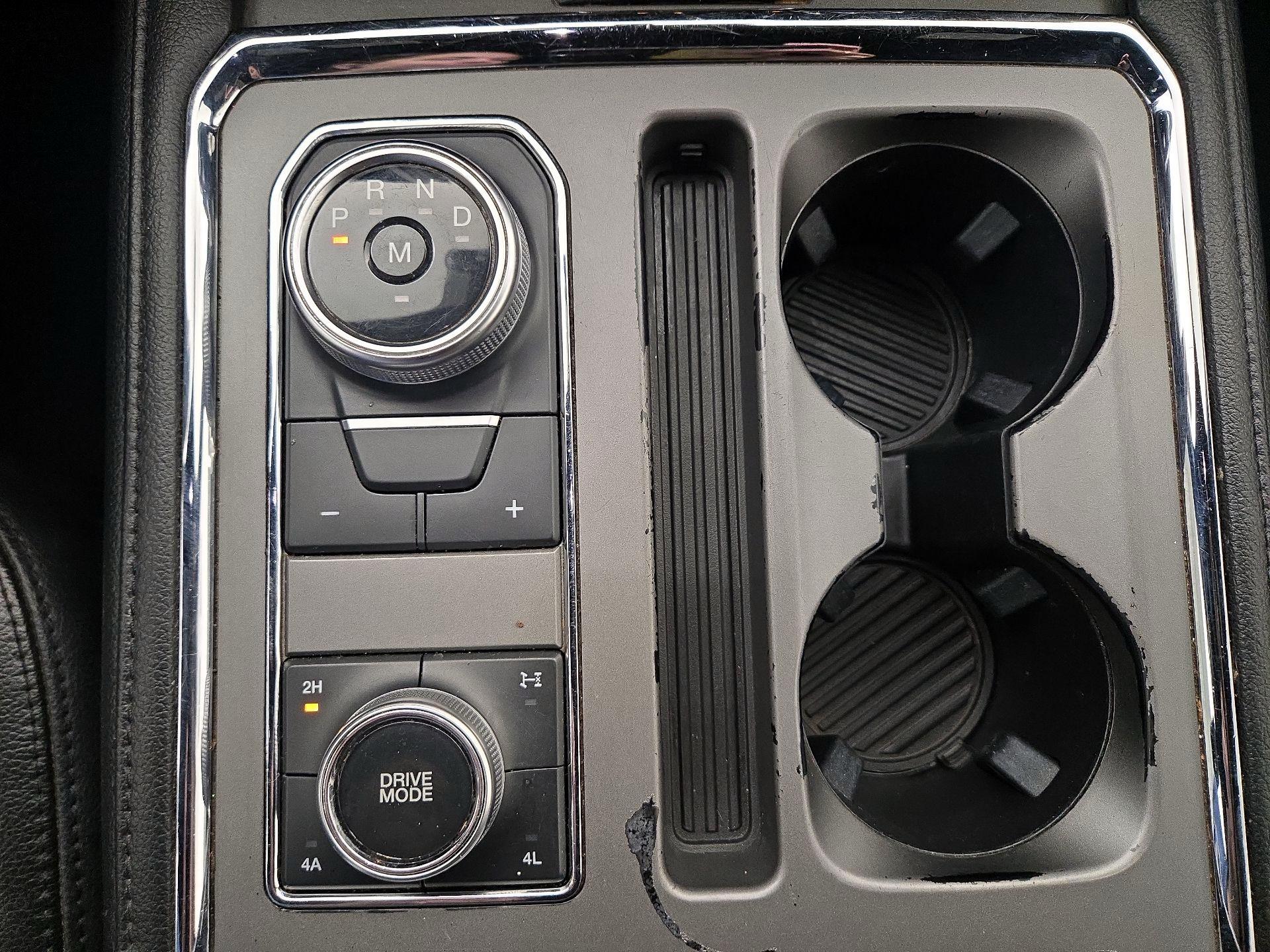 Thumbnail: 2021 Ford Expedition - 18