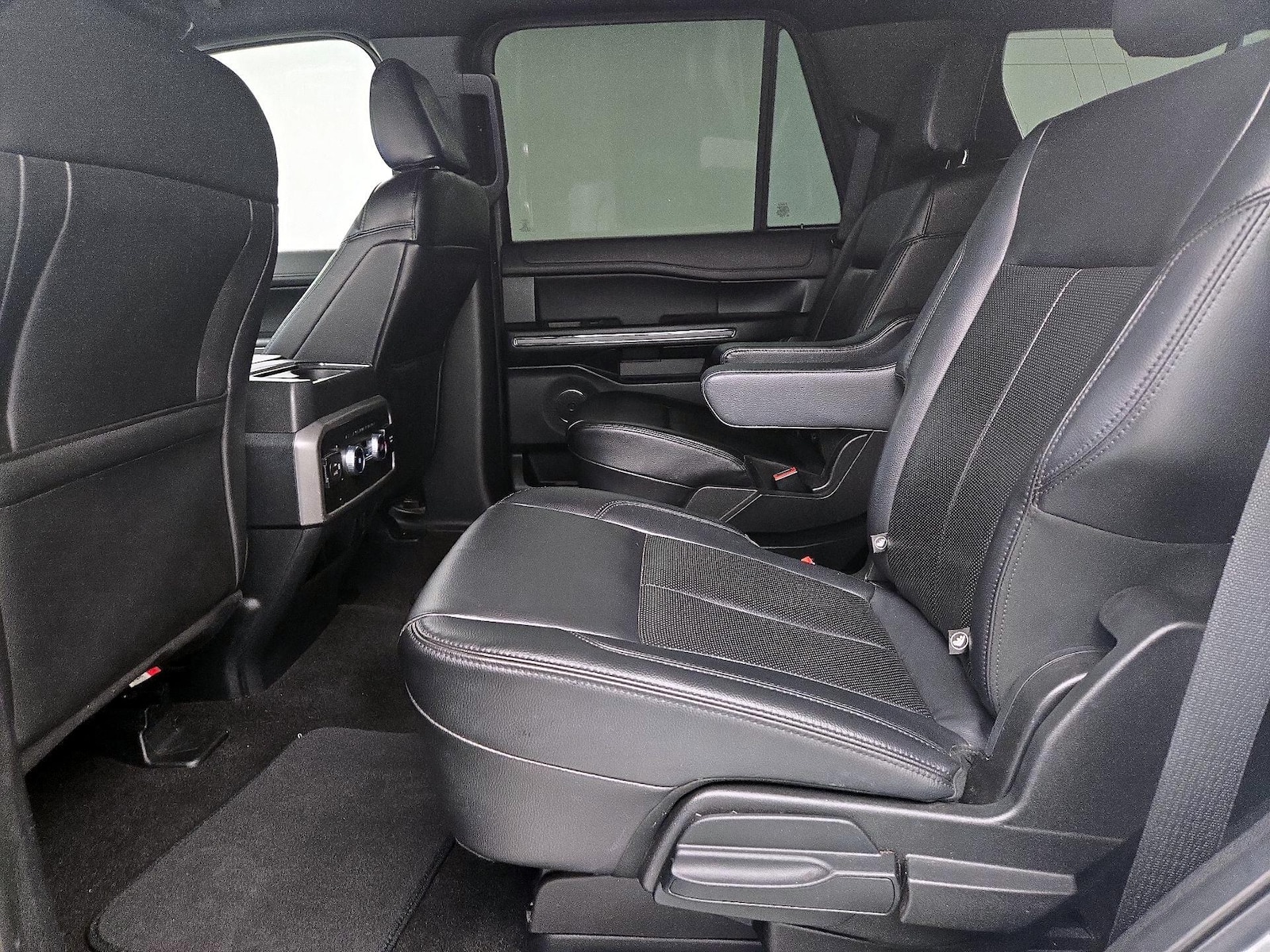 2021 Ford Expedition XLT - Photo 21