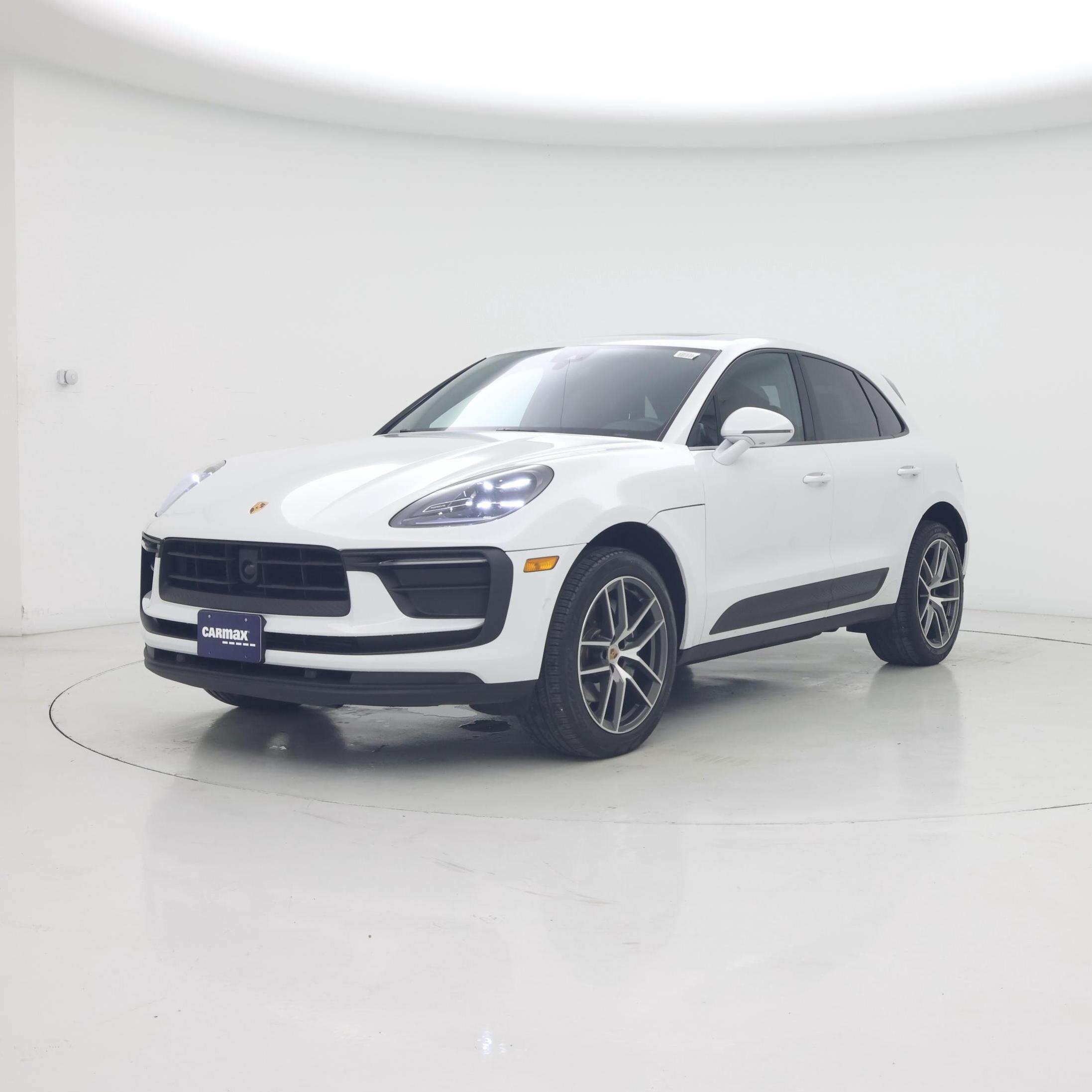 Thumbnail: 2023 Porsche Macan - 4