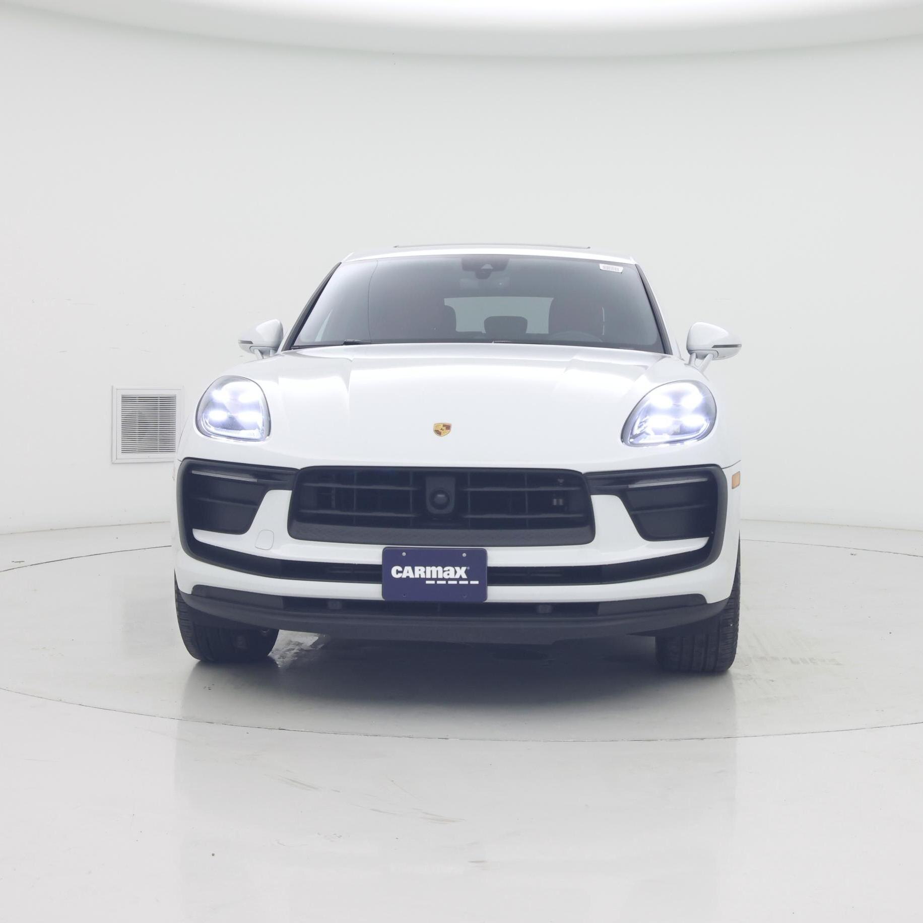 Thumbnail: 2023 Porsche Macan - 5