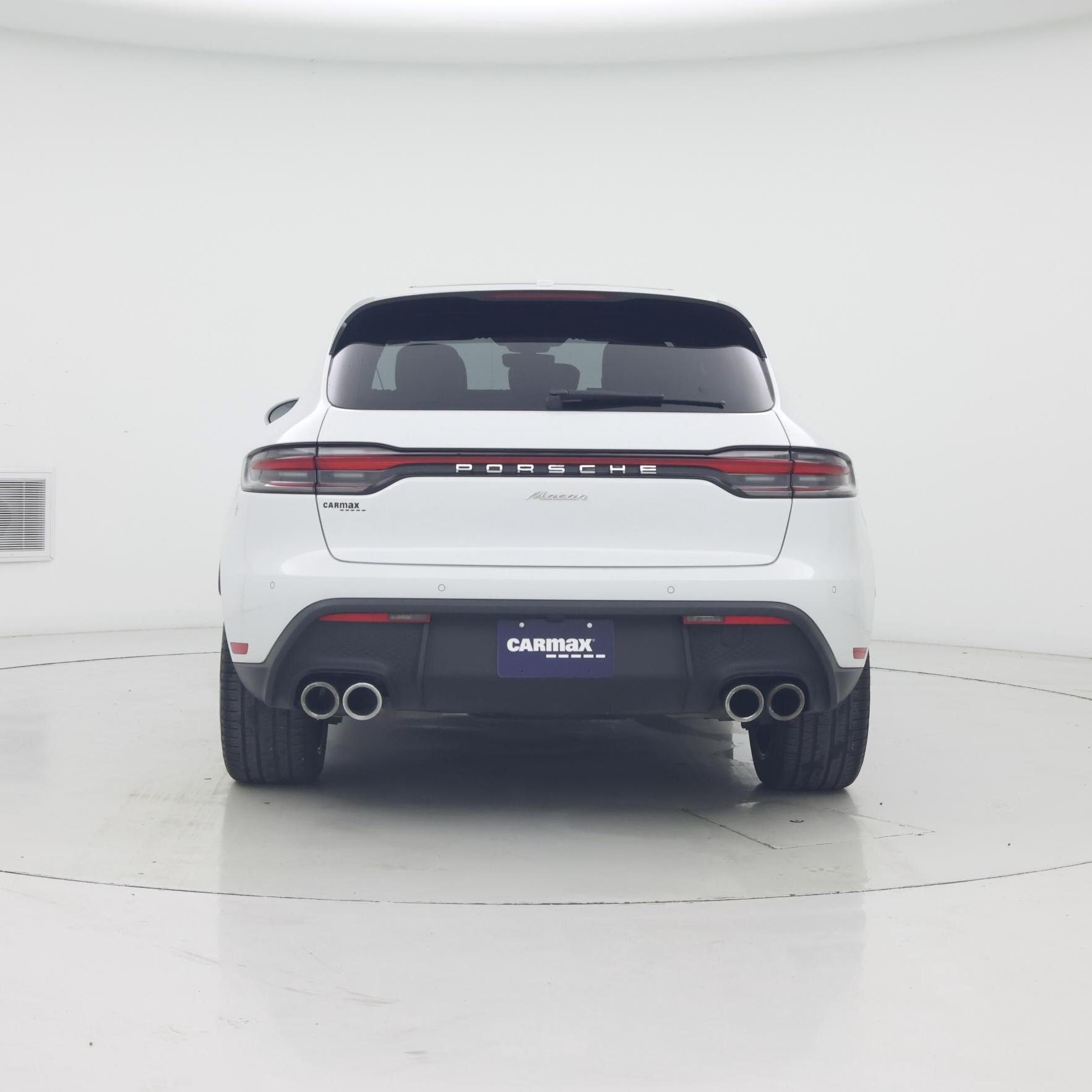 Thumbnail: 2023 Porsche Macan - 6