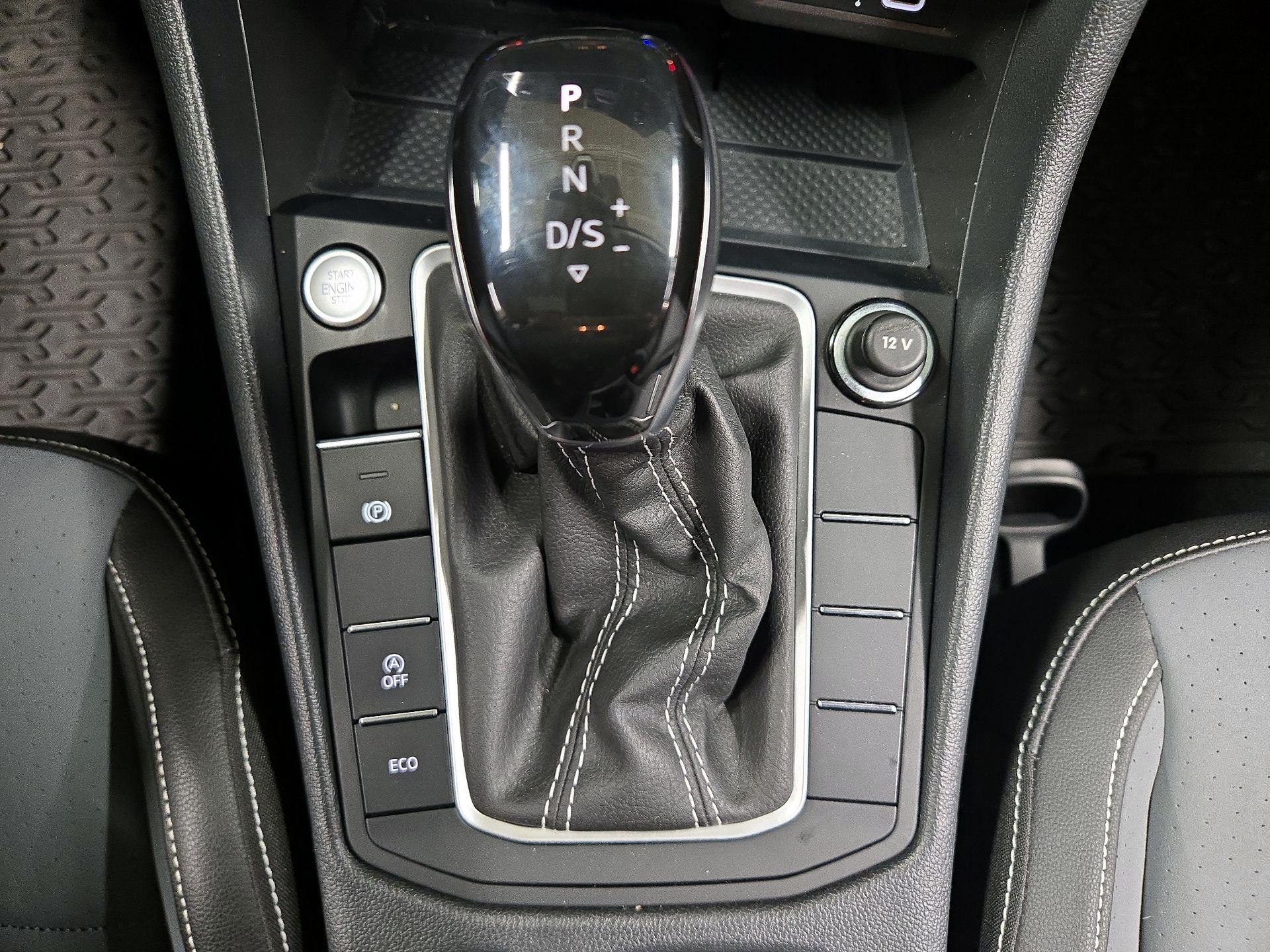 Thumbnail: 2025 Volkswagen Jetta - 16