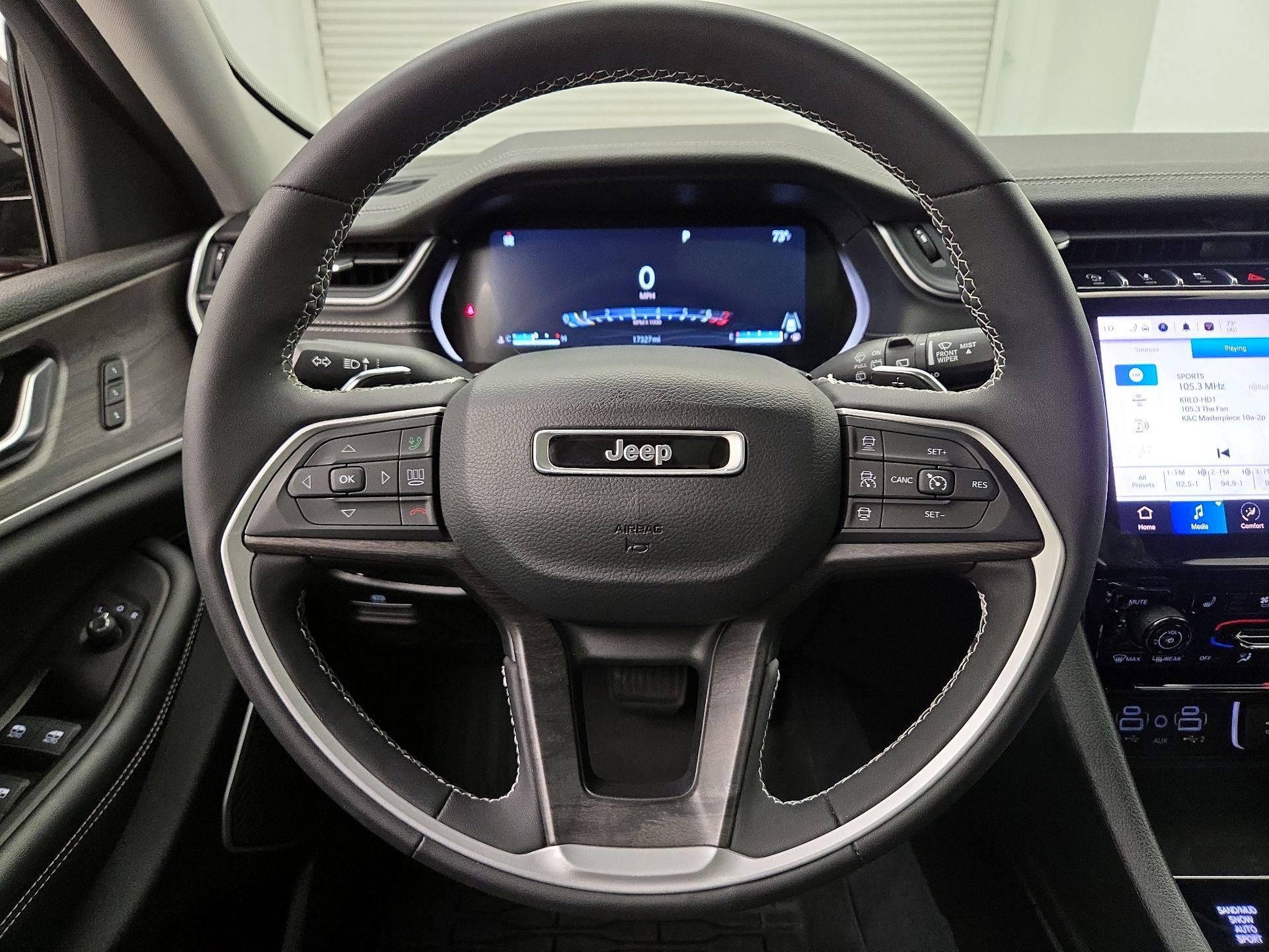 Thumbnail: 2023 Jeep Grand Cherokee - 10