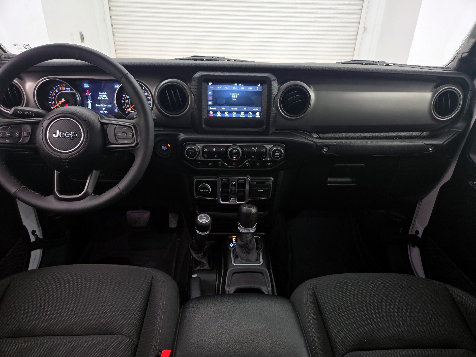 Thumbnail: 2023 Jeep Gladiator - 9