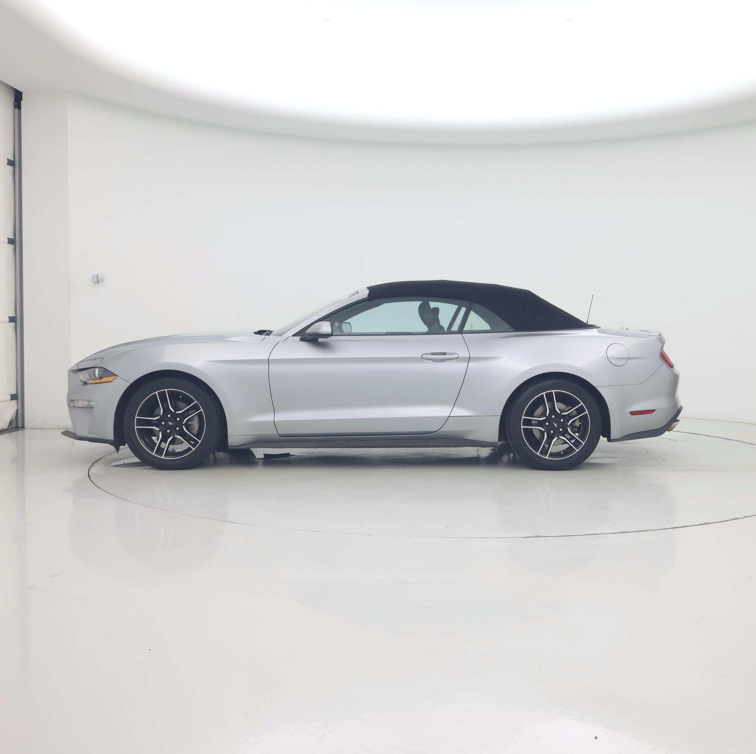 Thumbnail: 2023 Ford Mustang - 3