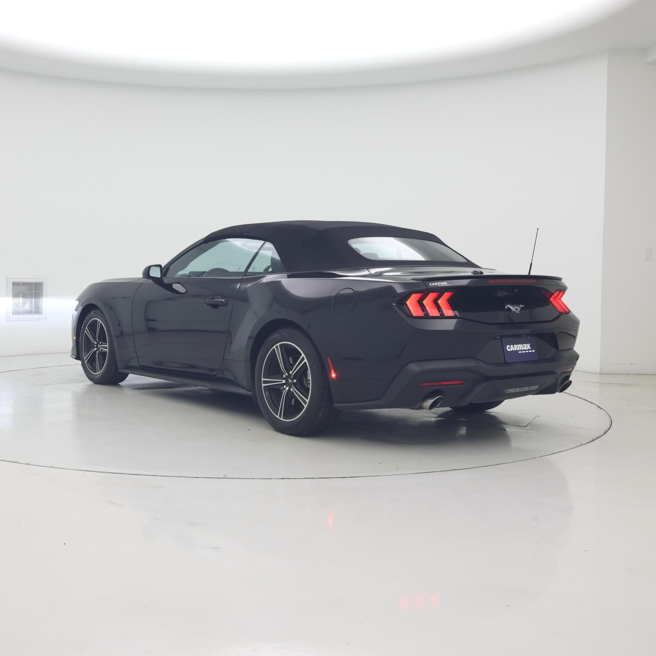 Thumbnail: 2025 Ford Mustang - 2