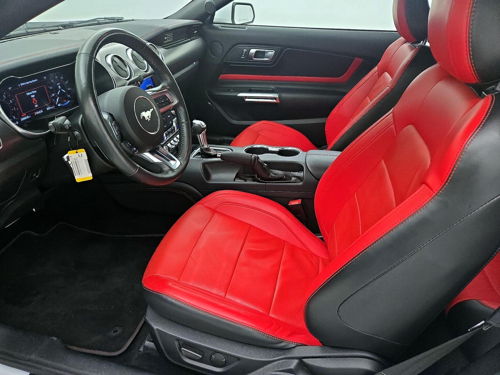 2020 Ford Mustang GT Premium - Photo 12