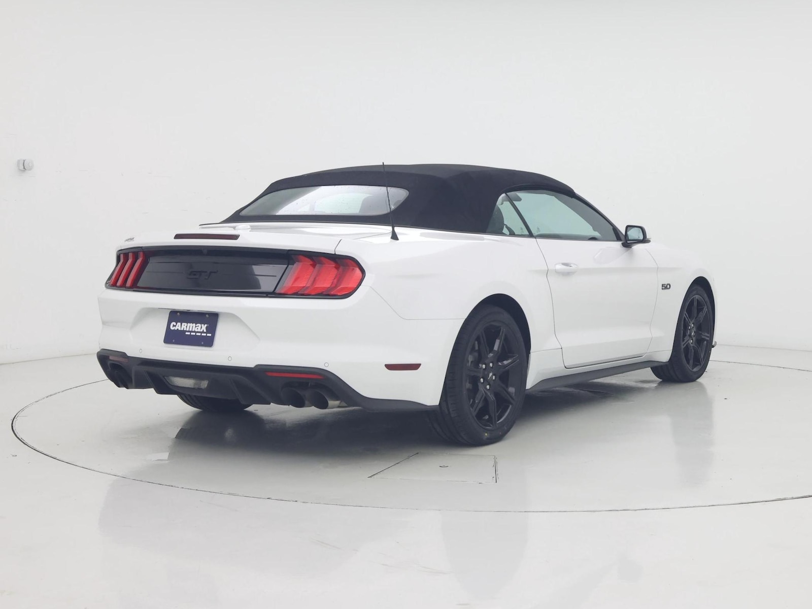 2020 Ford Mustang GT Premium - Photo 9
